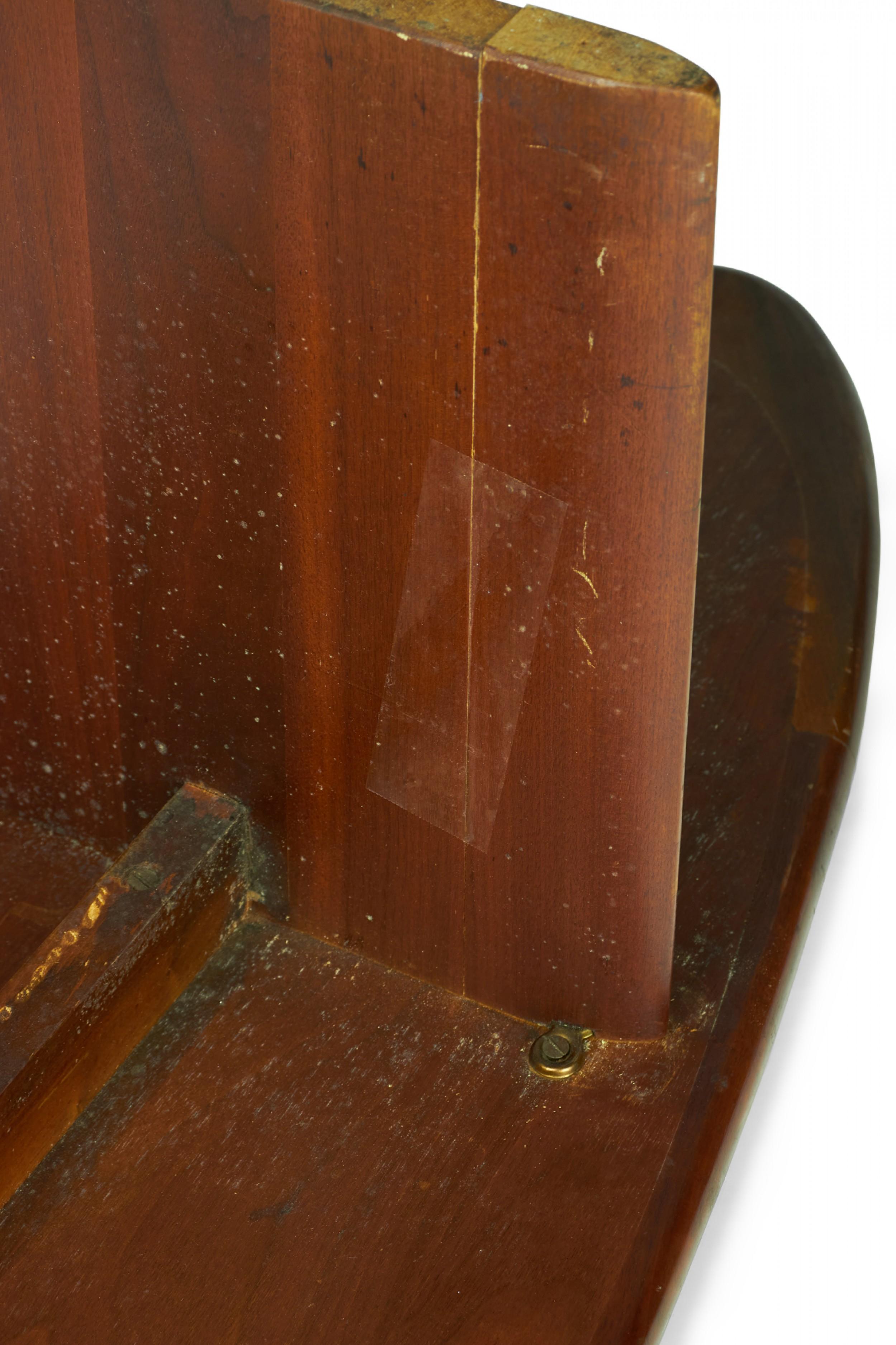 Acajou T.H. Table de cocktail en acajou Robsjohn-Gibbings pour Widdicomb en vente