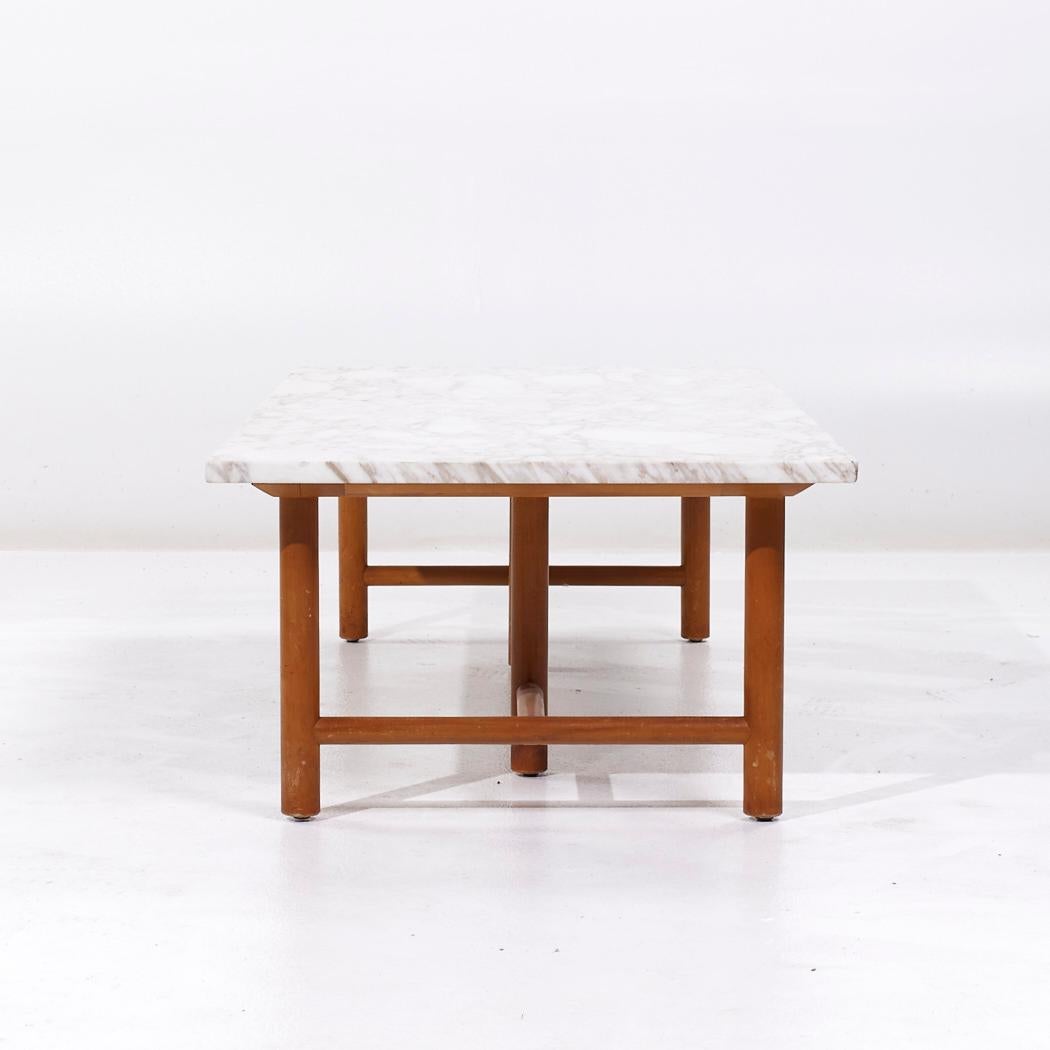 Américain T.H. Robsjohn Gibbings pour Widdicomb Table basse en marbre du milieu du siècle dernier en vente
