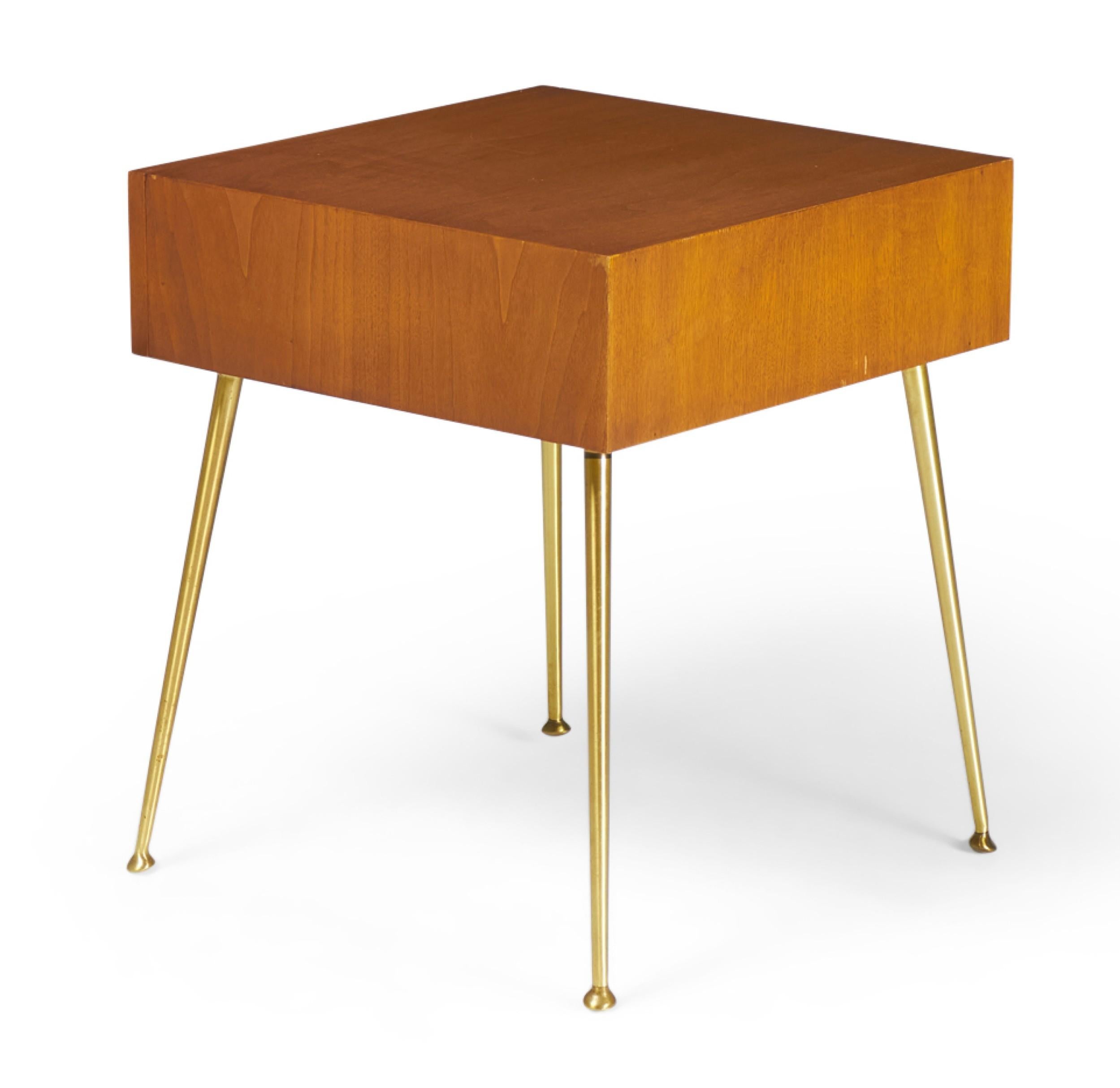 Américain T.H. Robsjohn-Gibbings for Widdicomb Mid-Century Walnut Single Drawer Nightstand en vente