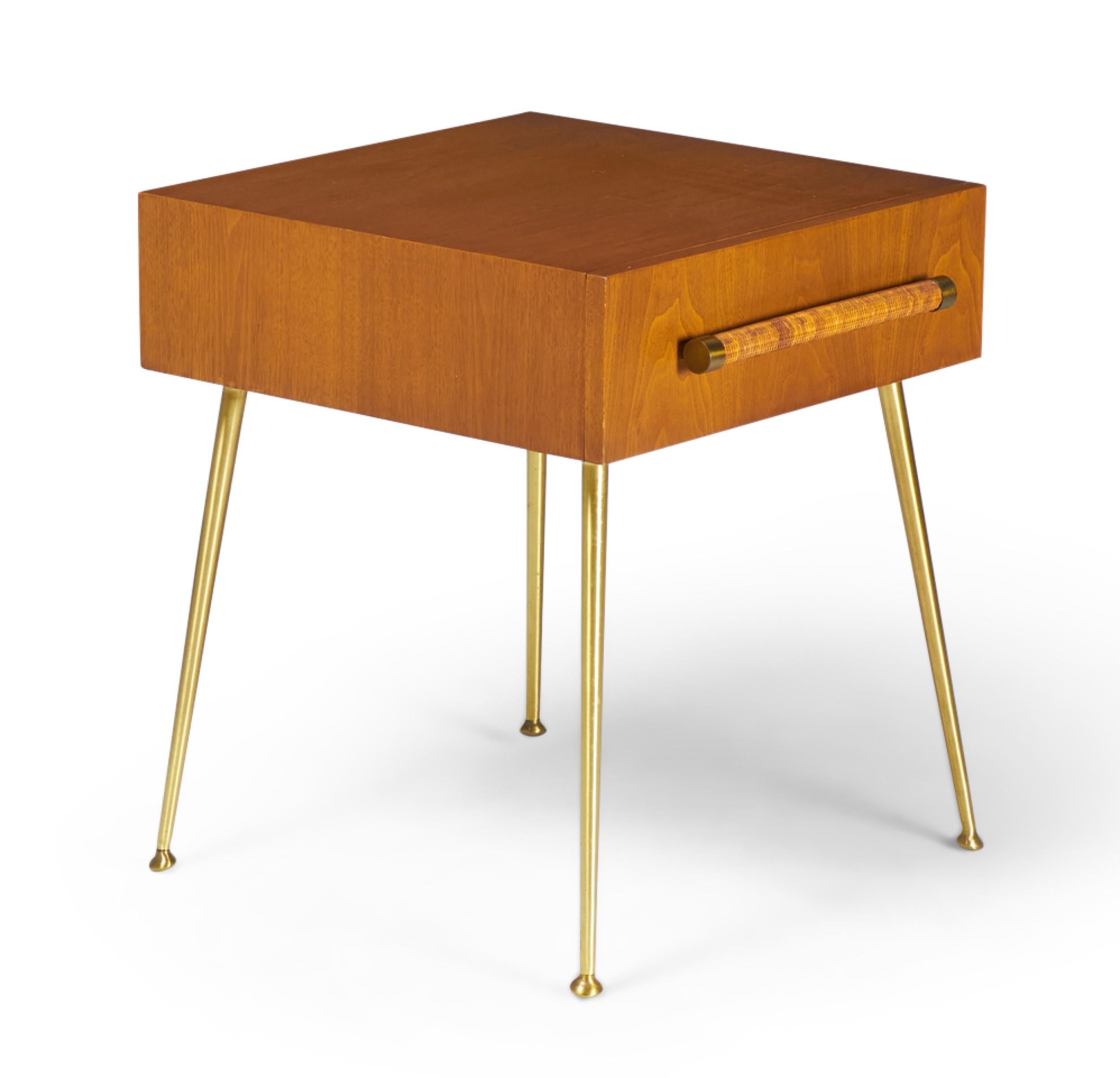 T.H. Robsjohn-Gibbings for Widdicomb Mid-Century Walnut Single Drawer Nightstand en vente 1