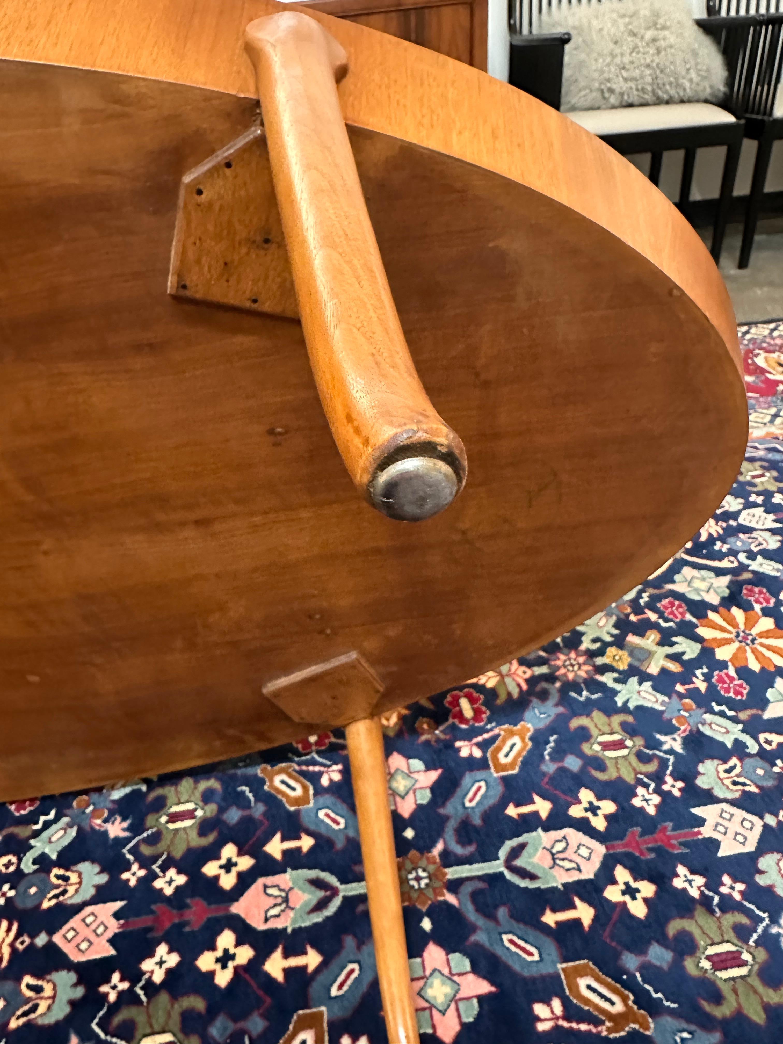 T.H. Table basse ovale Robsjohn-Gibbings pour Widdicomb en vente 4