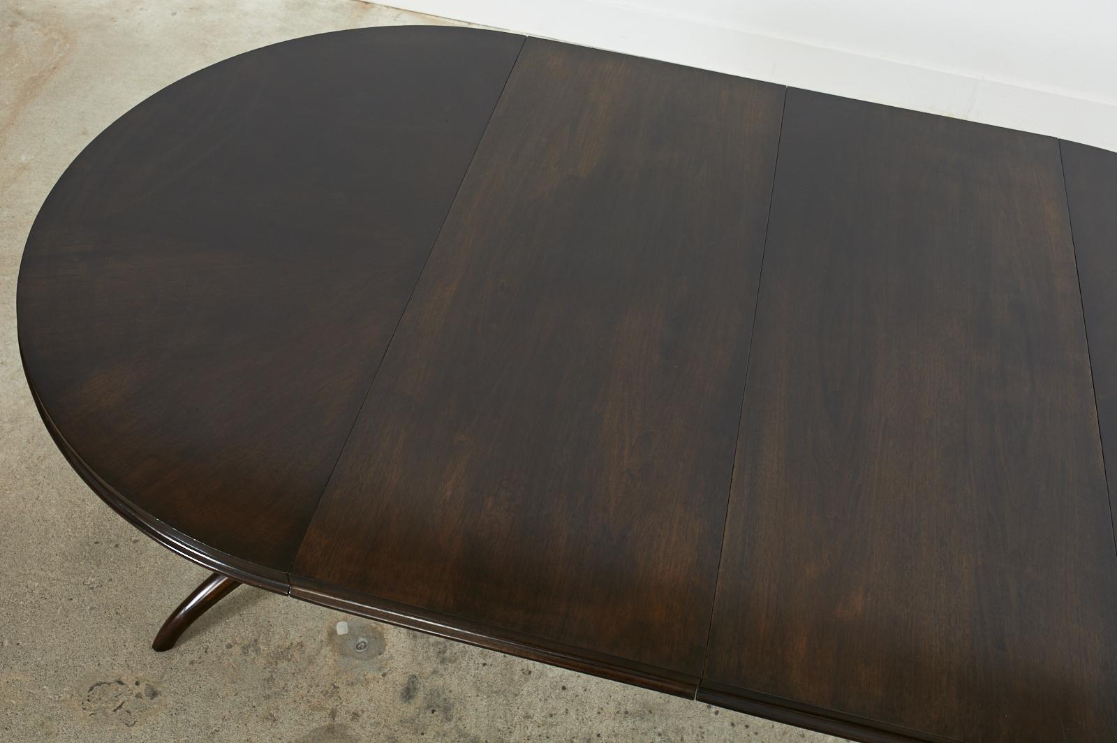 T.H. Robsjohn-Gibbings for Widdicomb Round Extending Dining Table In Good Condition For Sale In Rio Vista, CA