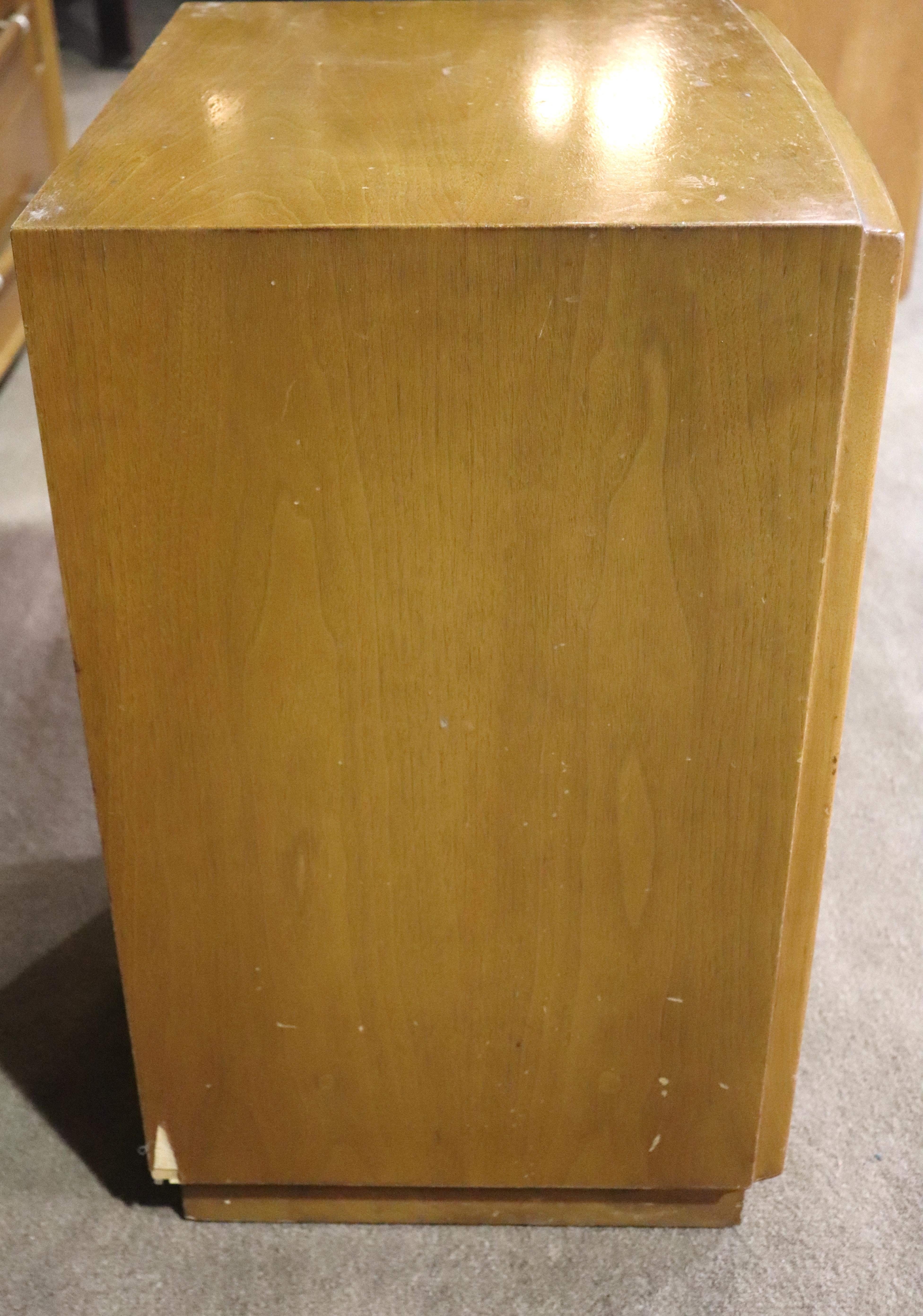 T.H. Robsjohn-Gibbings for Widdicomb Set In Good Condition For Sale In Brooklyn, NY