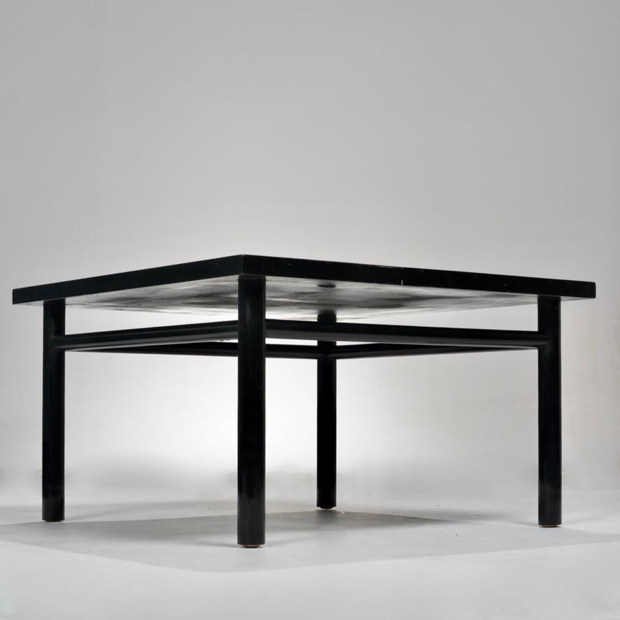 T.H. Robsjohn-Gibbings for Widdicomb Side or Coffee Table In Good Condition For Sale In Los Angeles, CA