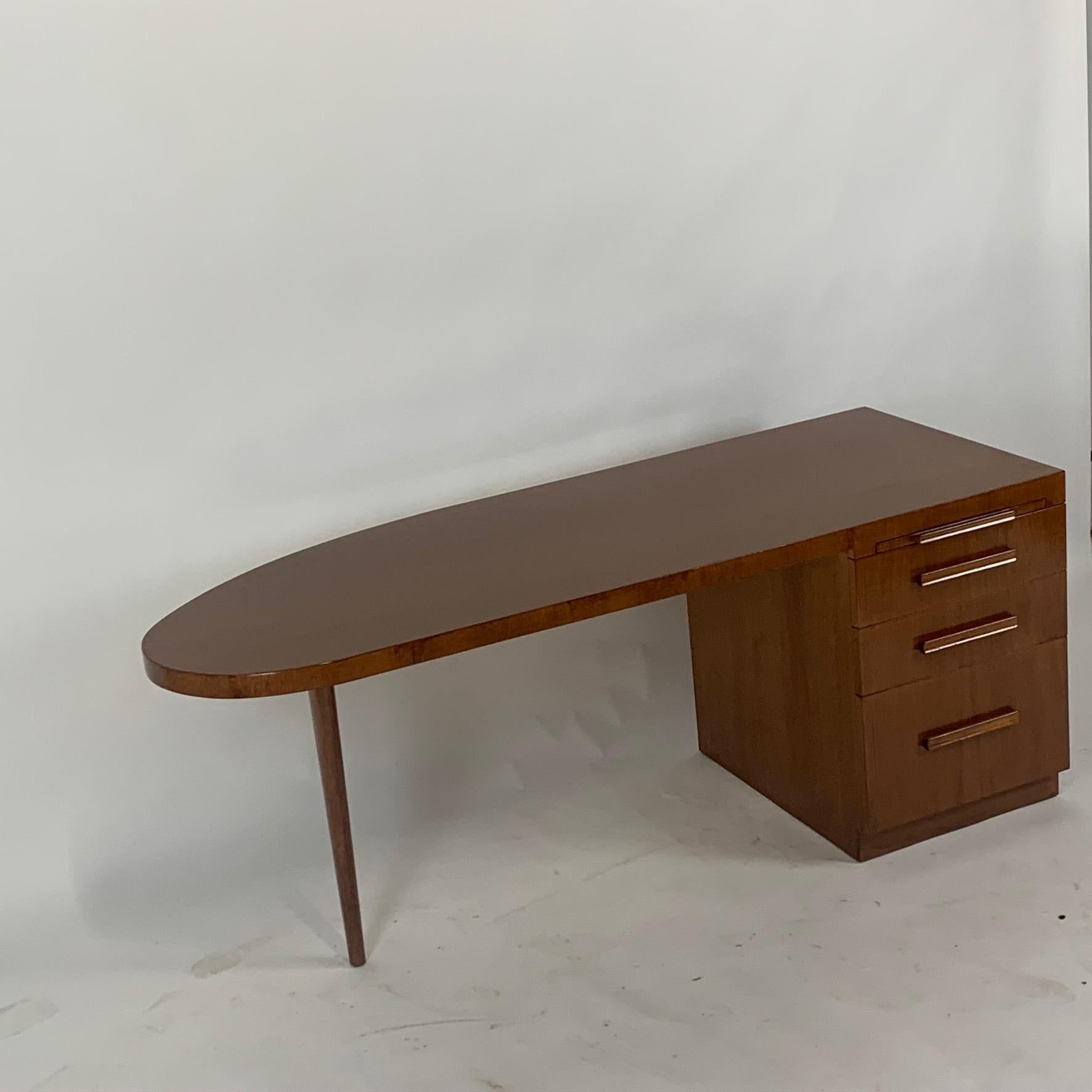 Mid-Century Modern T.H. Robsjohn Gibbings for Widdicomb Sleek and Modern Sculptural Desk