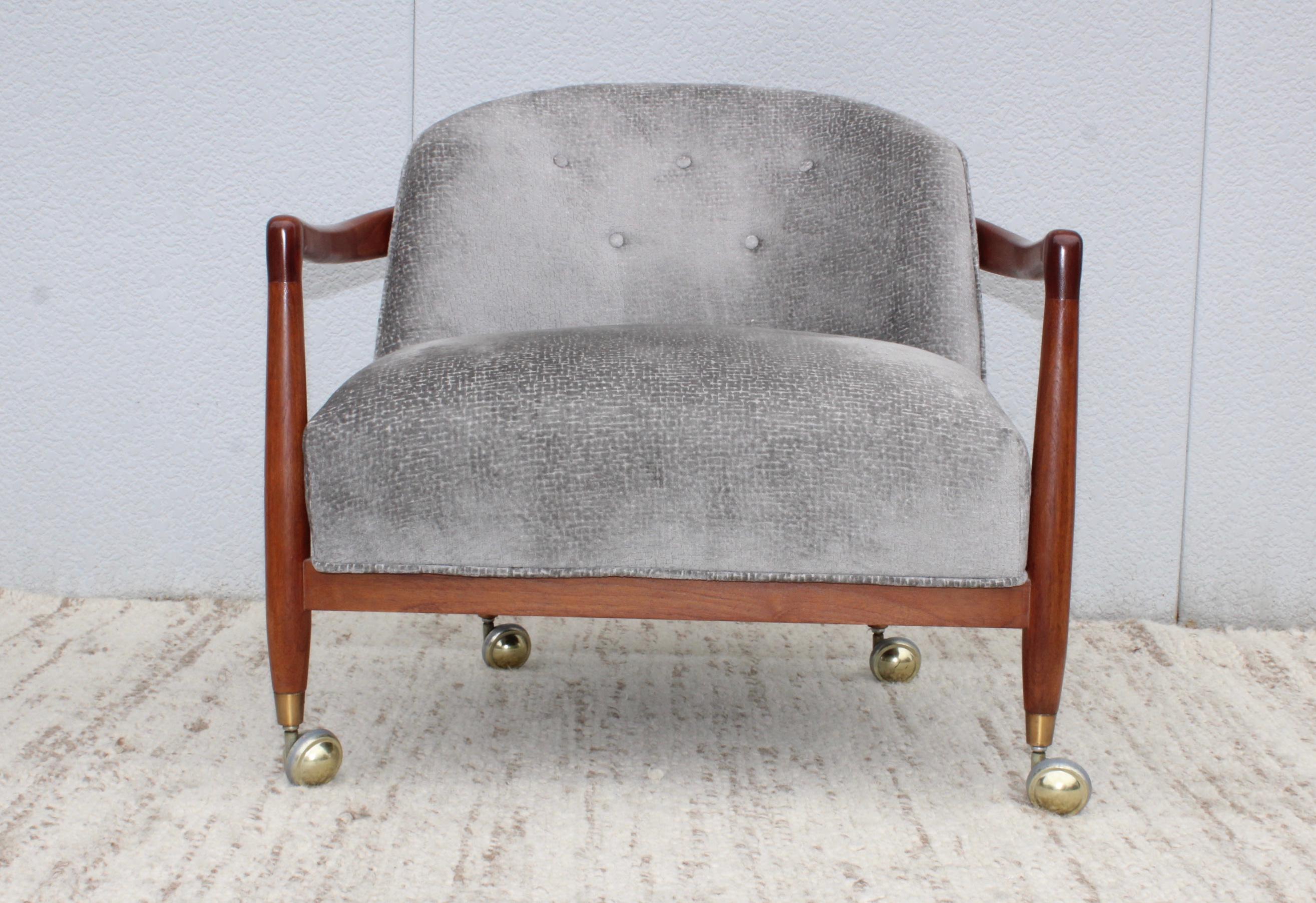 20th Century T.H. Robsjohn-Gibbings for Widdicomb Walnut Lounge Chairs
