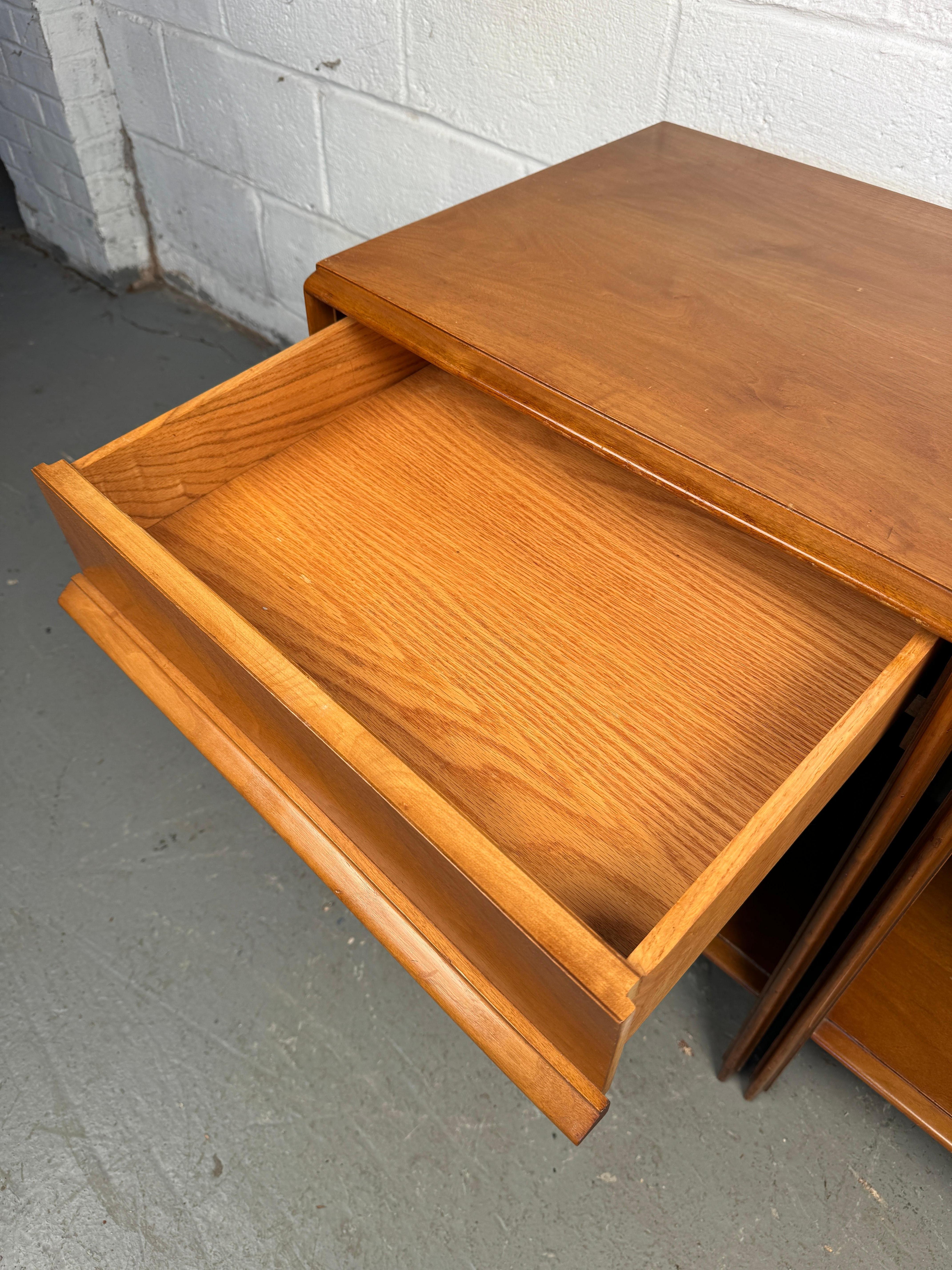 T.H. Robsjohn-Gibbings for Widdicomb Walnut Nightstands For Sale 5