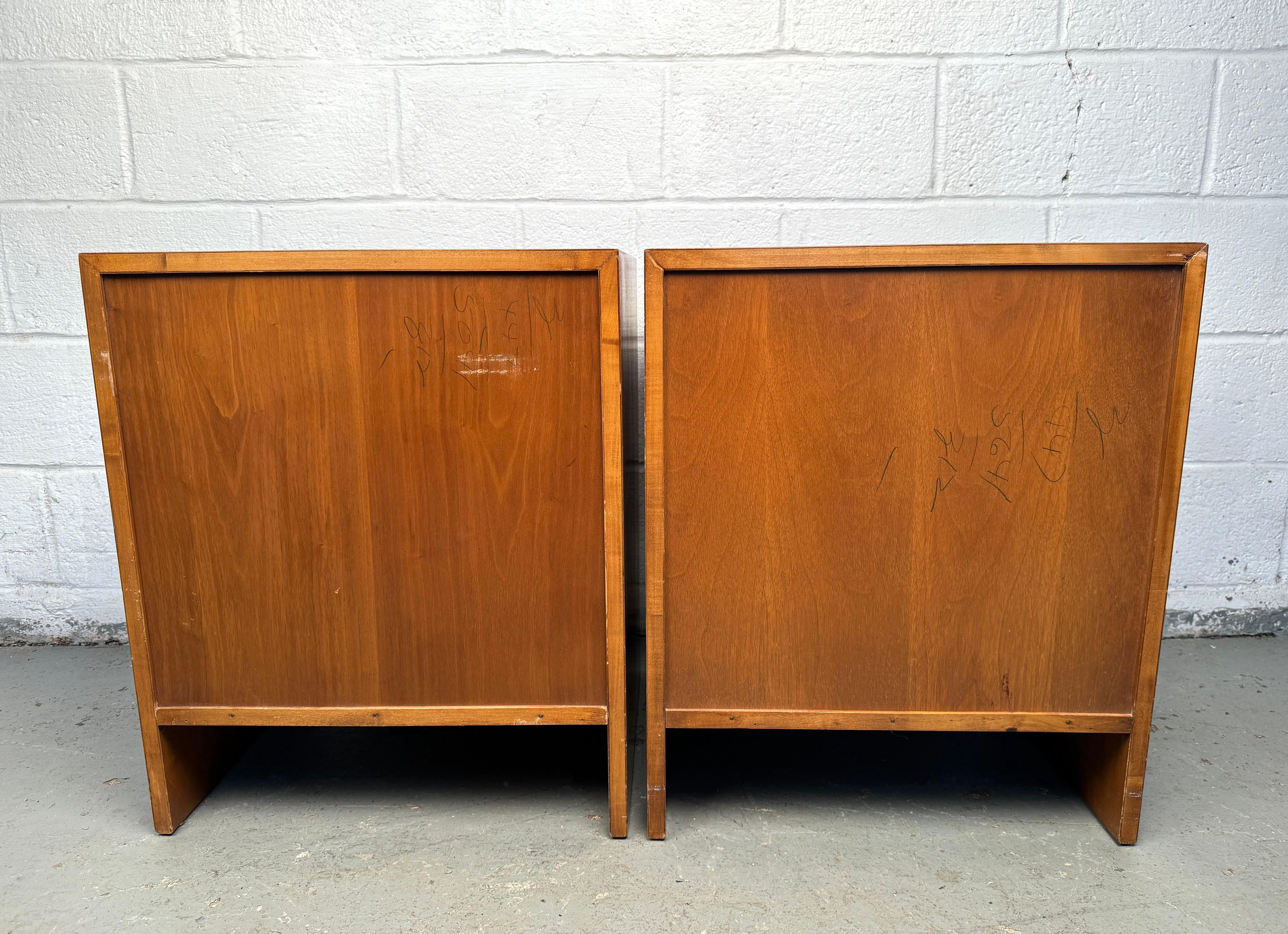 T.H. Robsjohn-Gibbings for Widdicomb Walnut Nightstands For Sale 7