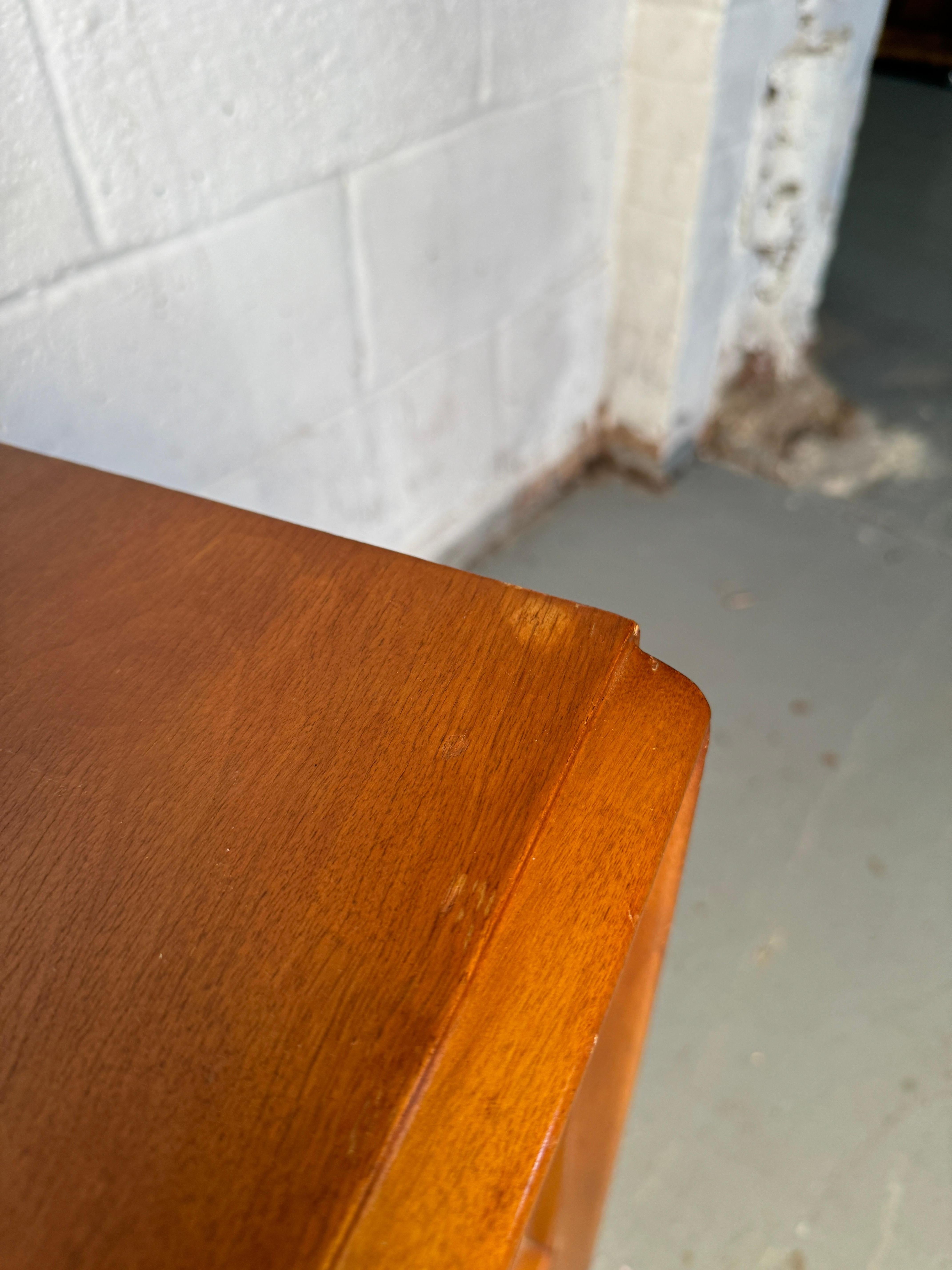 T.H. Robsjohn-Gibbings for Widdicomb Walnut Nightstands For Sale 12