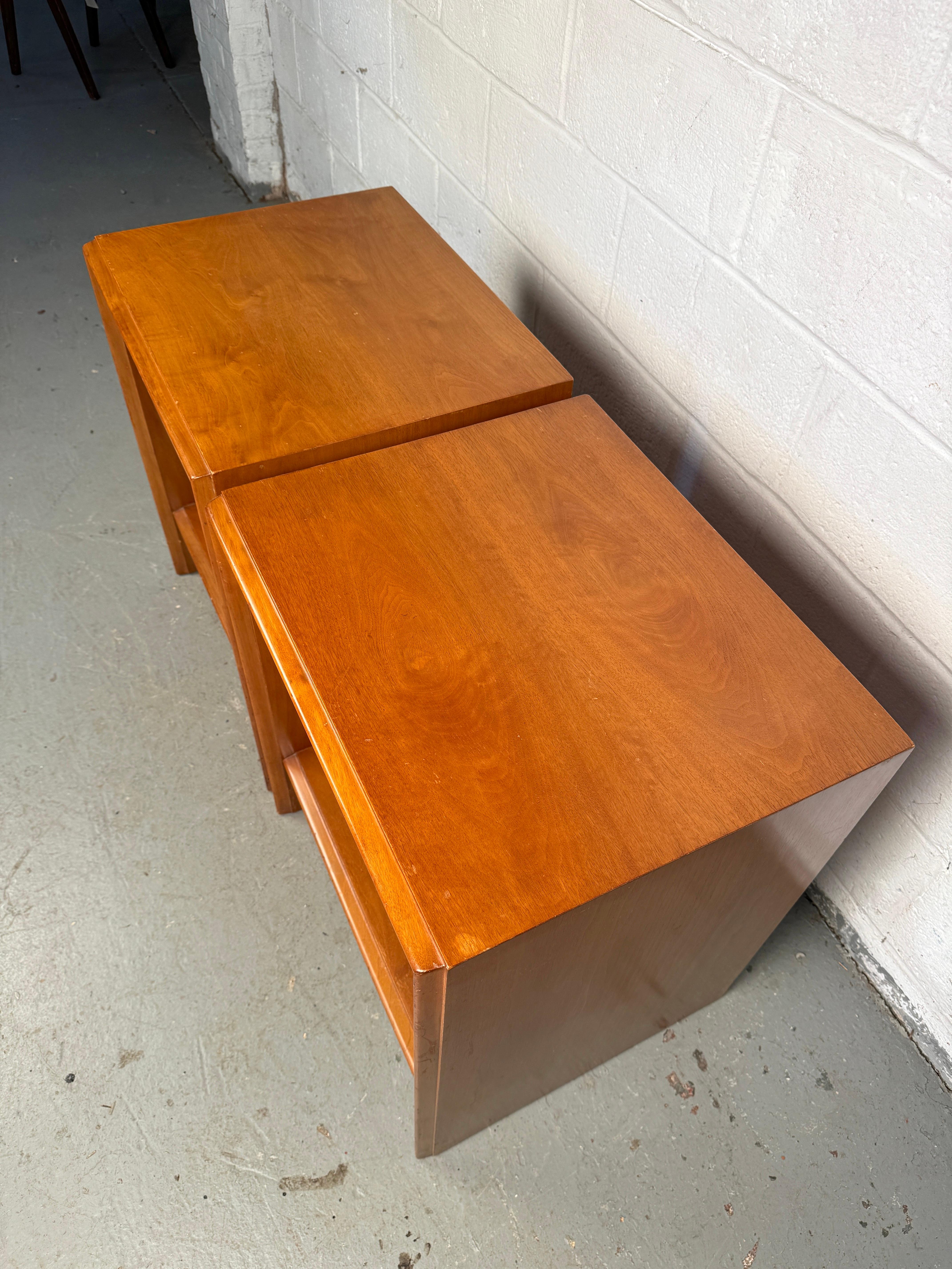 T.H. Robsjohn-Gibbings for Widdicomb Walnut Nightstands For Sale 1