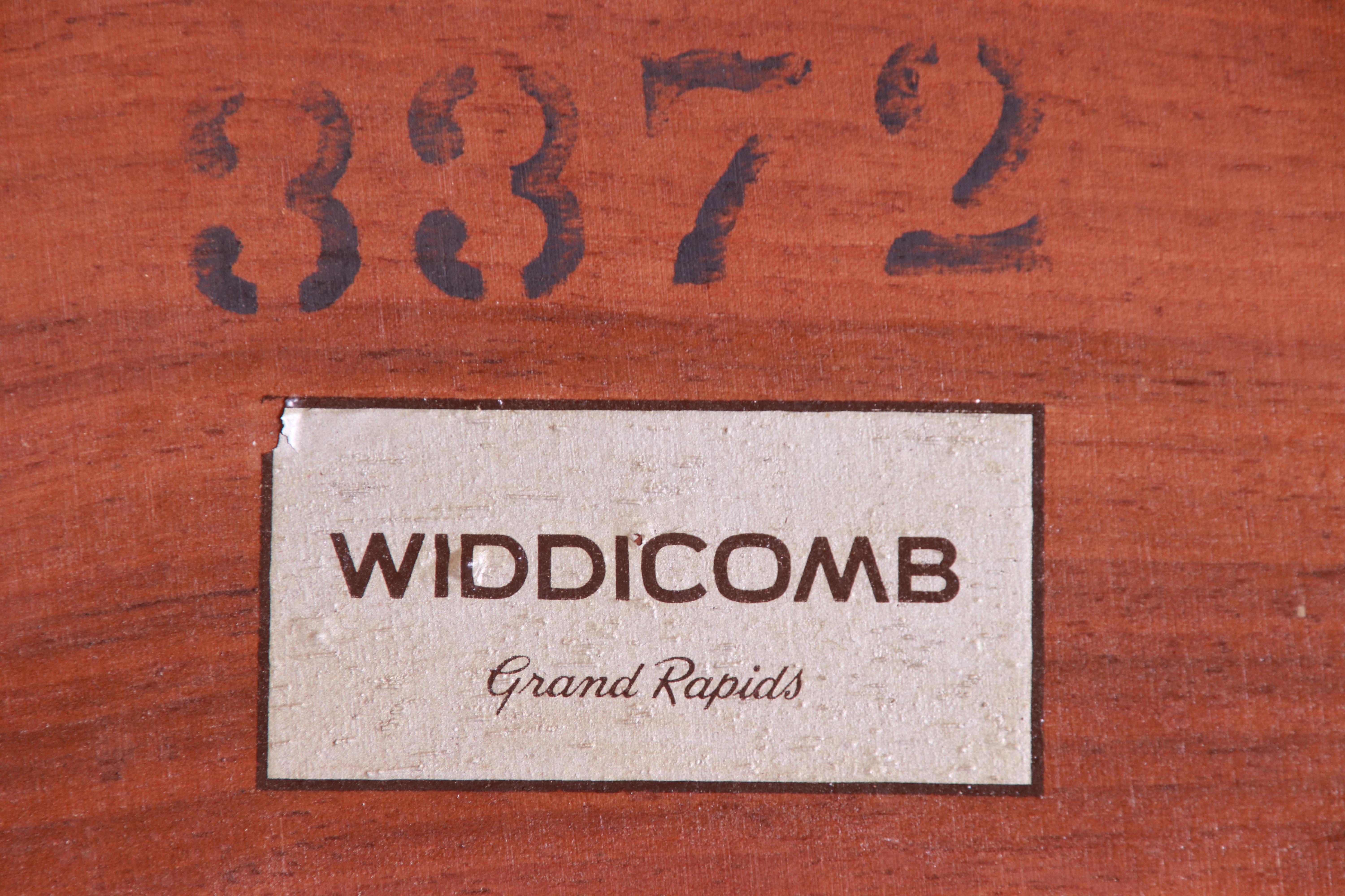 T.H. Robsjohn-Gibbings for Widdicomb Walnut Saber Leg Cocktail Table, Restored 5