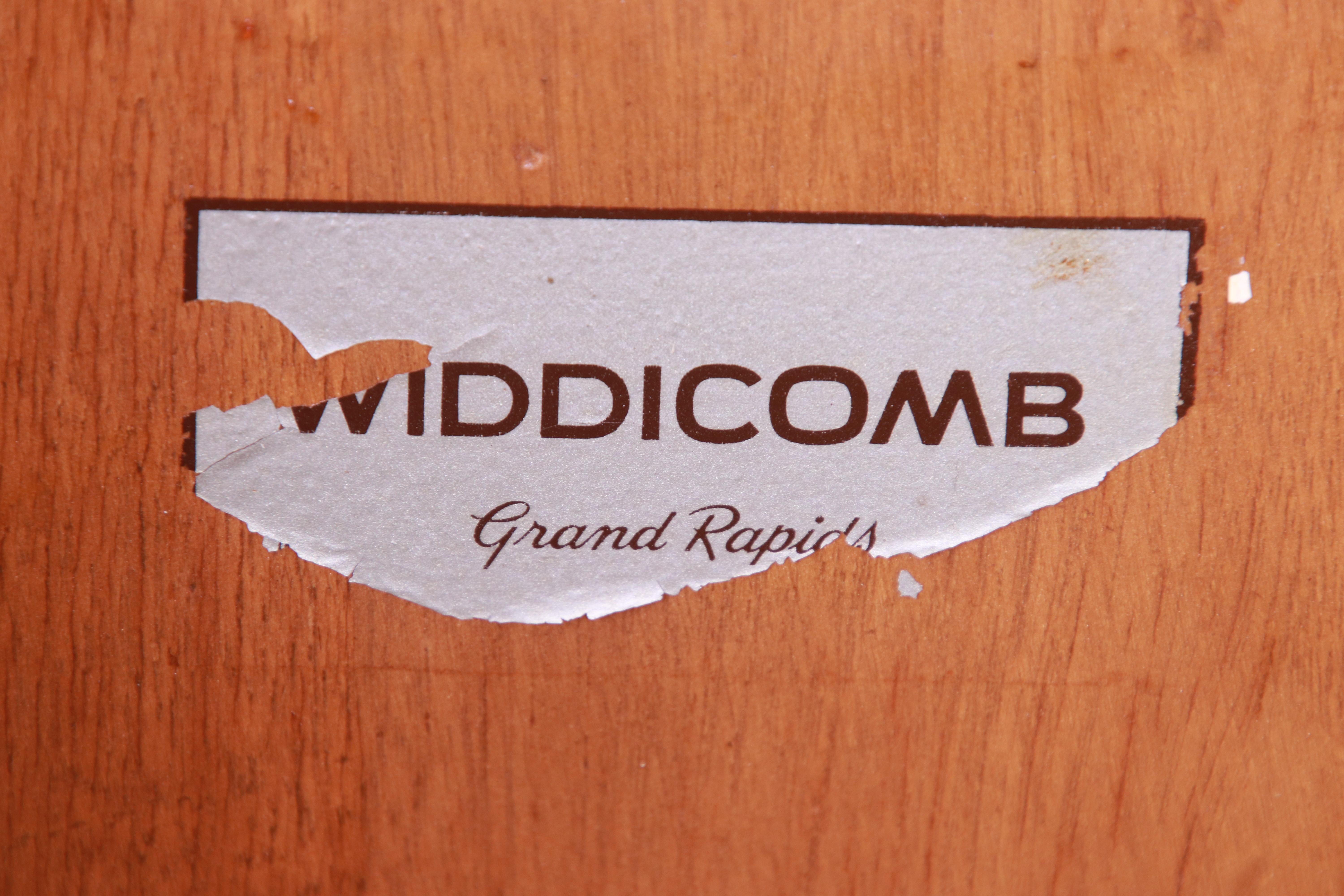 T.H. Robsjohn-Gibbings for Widdicomb Walnut Saber Leg Side Table, Refinished 5