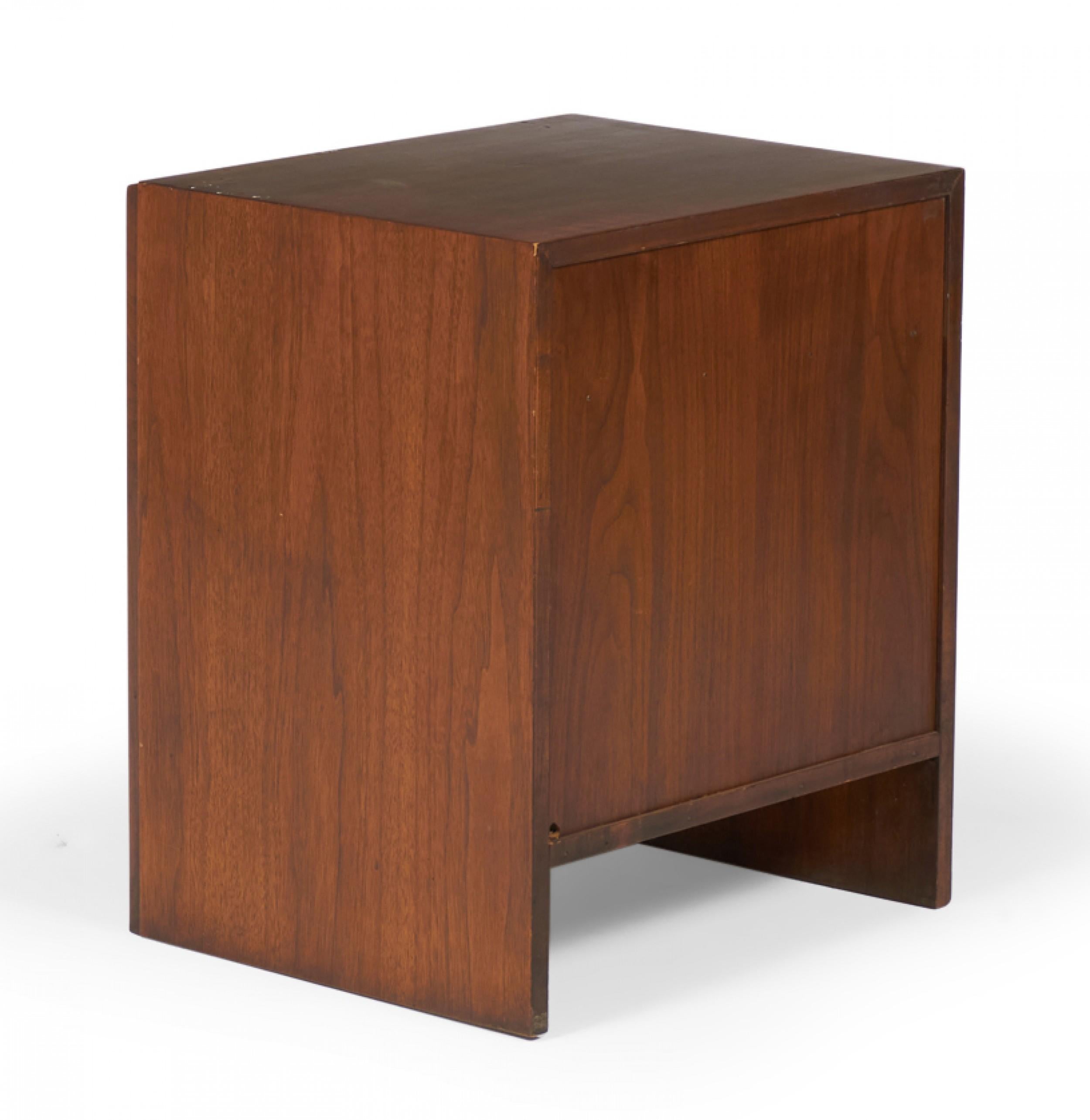 American T.H. Robsjohn-Gibbings for Widdicomb Walnut Single Drawer Nightstand For Sale