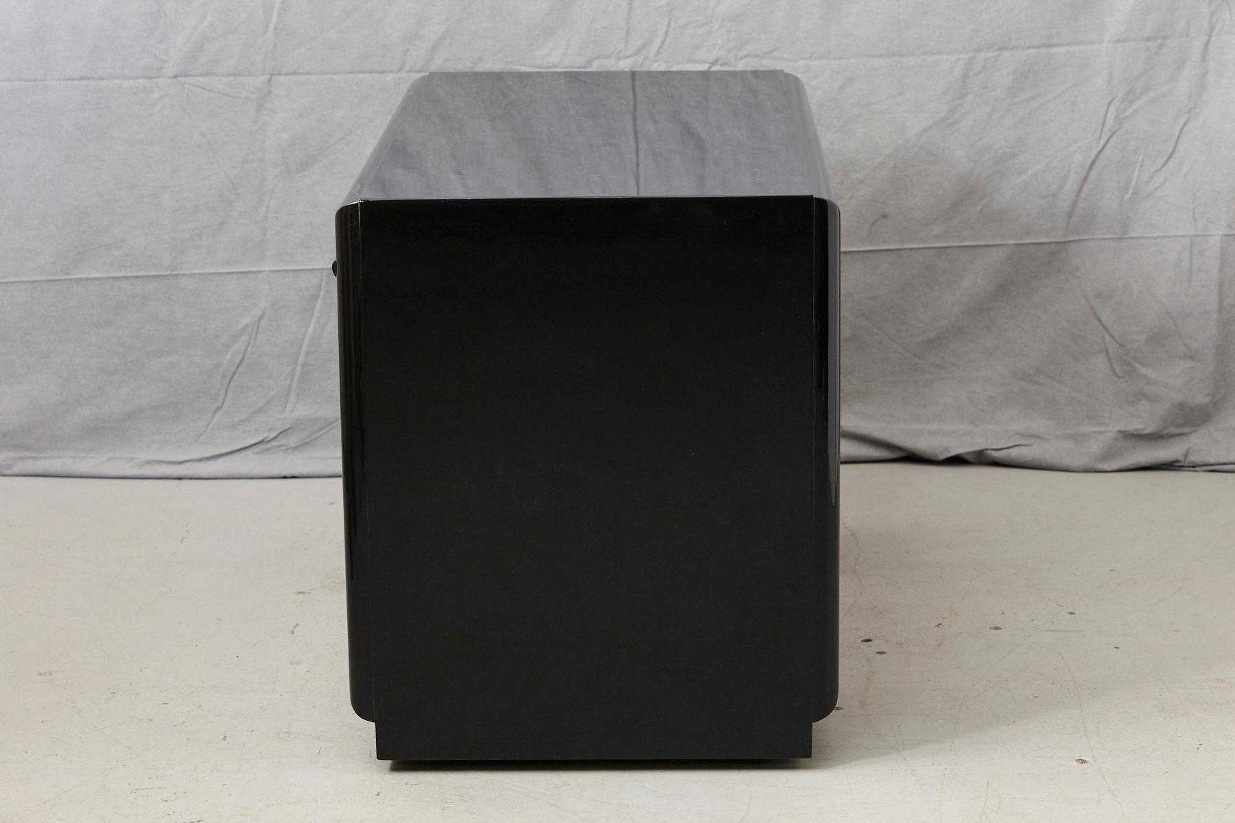T.H. Robsjohn-Gibbings Kneehole Desk in New Black Piano Lacquer Finish For Sale 1