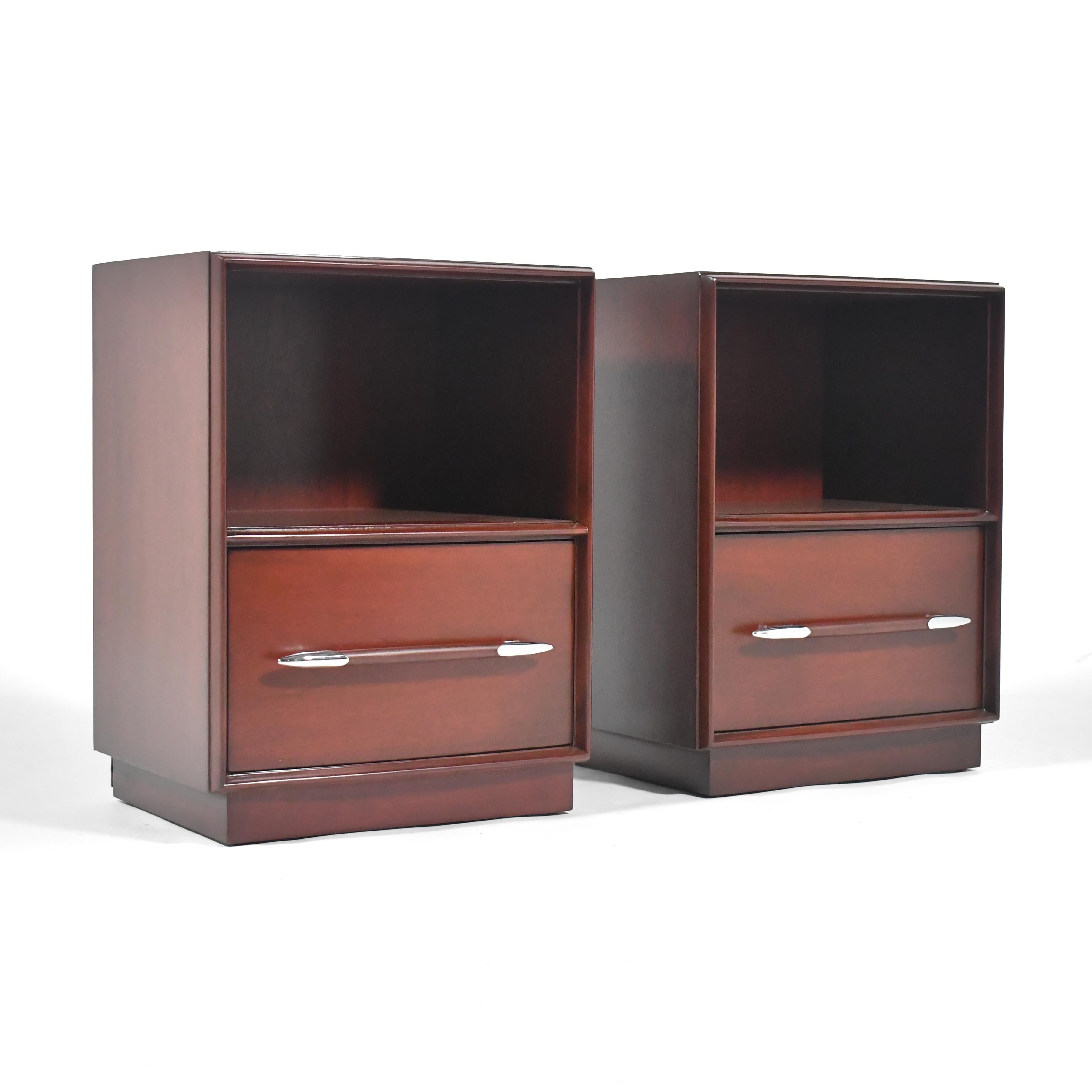 This pair of elegant Robsjohn-Gibbings nightstands by Widdocomb exhibit his signature style– refined, understated, with exceptional details such as the silver plated spear-shaped drawer pulls, they are as useful as they are handsome.

Newly