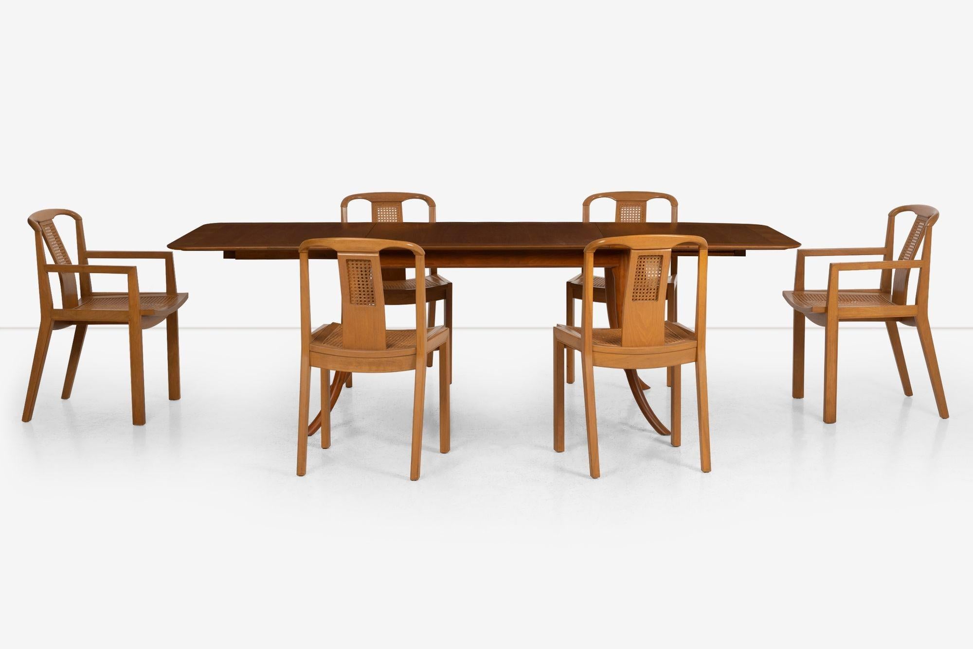 T.H. Robsjohn Gibbings Table de salle à manger à pieds de sabre en vente 3