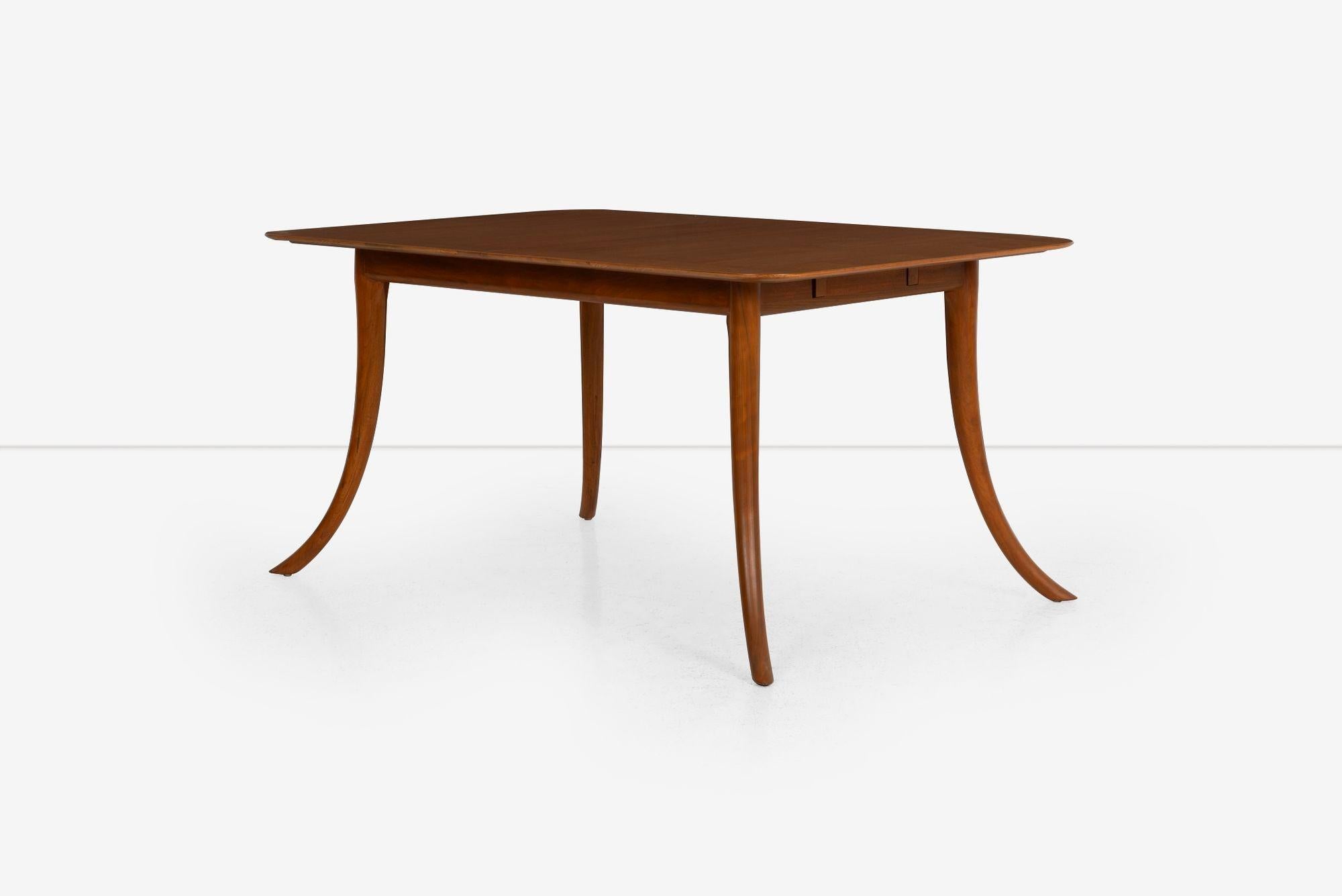 Milieu du XXe siècle T.H. Robsjohn Gibbings Table de salle à manger à pieds de sabre en vente