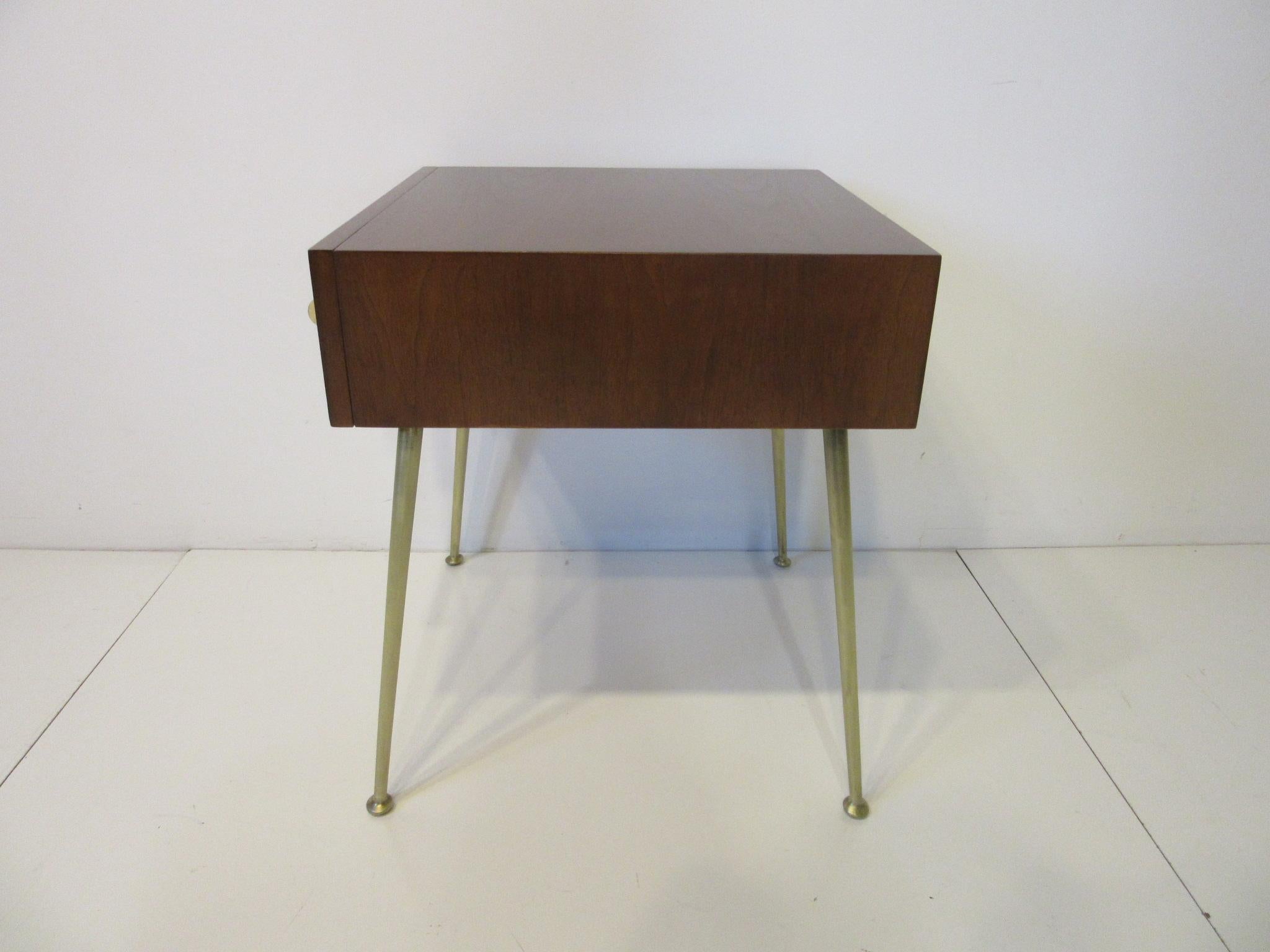 Mid-Century Modern T.H. Robsjohn-Gibbings Side, End Table / Nightstand for Widdicomb