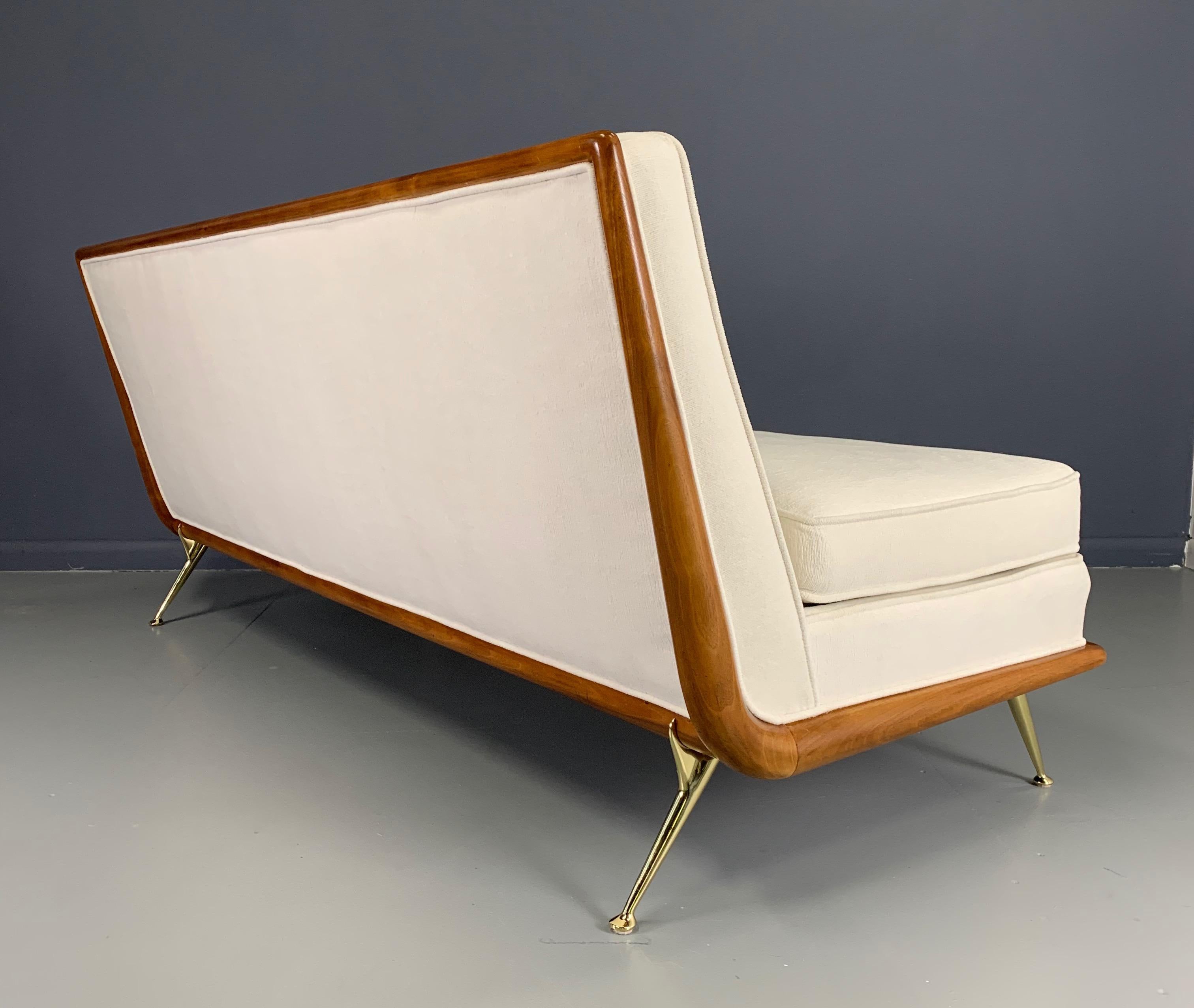 T.H. Robsjohn-Gibbings Sofa, for Widdicomb Model 1727 circa 1956 Midcentury In Excellent Condition In Philadelphia, PA