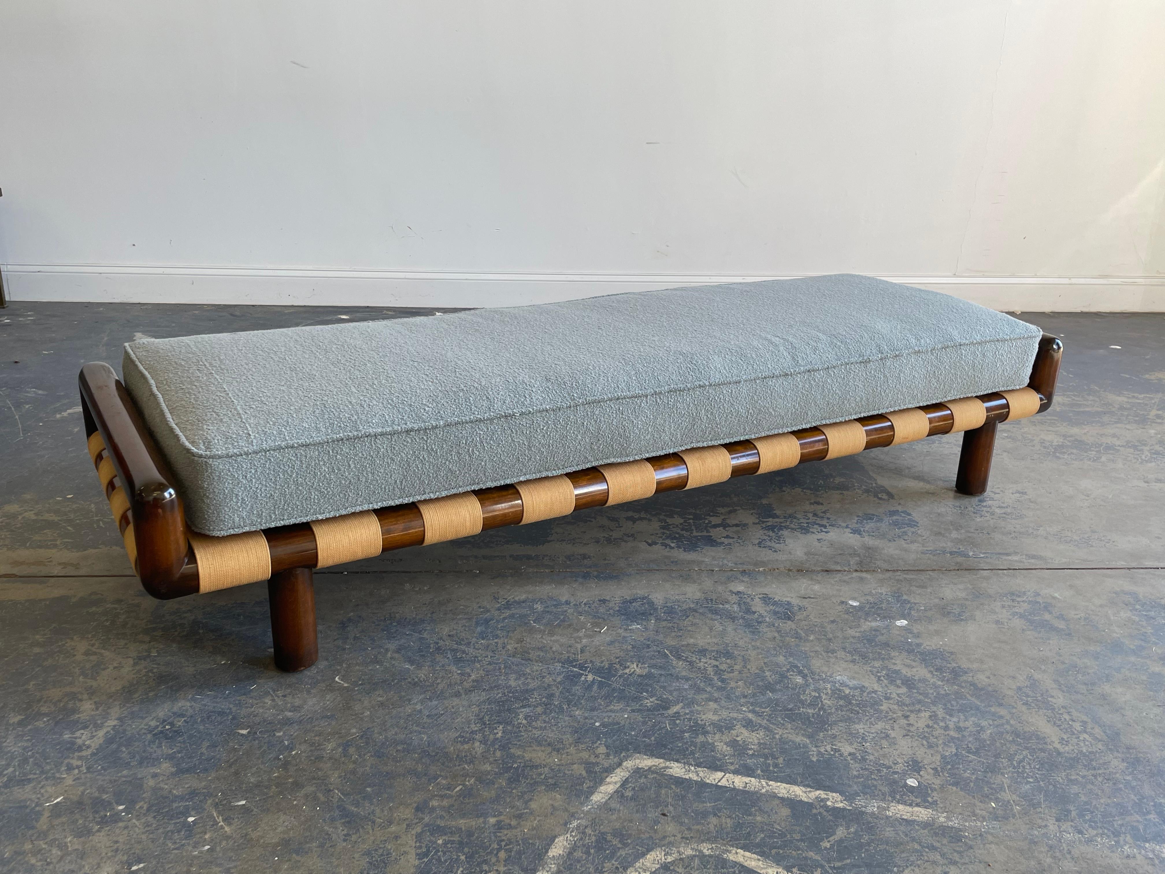 Mid-20th Century T.H. Robsjohn-Gibbings for Widdicomb Strap Daybed, Walnut and Knoll Bouclé