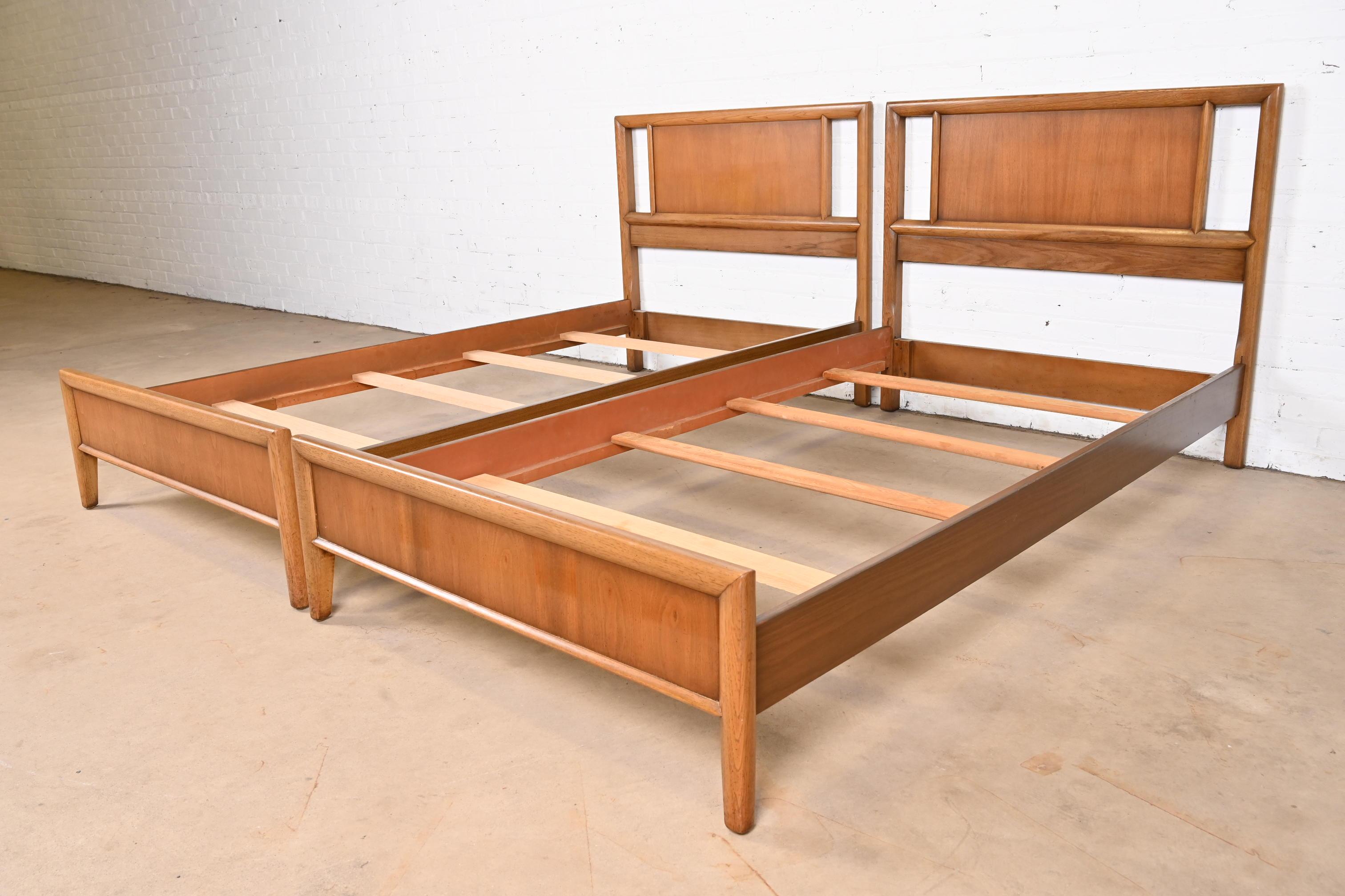 American T.H. Robsjohn-Gibbings Style Mid-Century Modern Sculpted Walnut Twin Beds, Pair