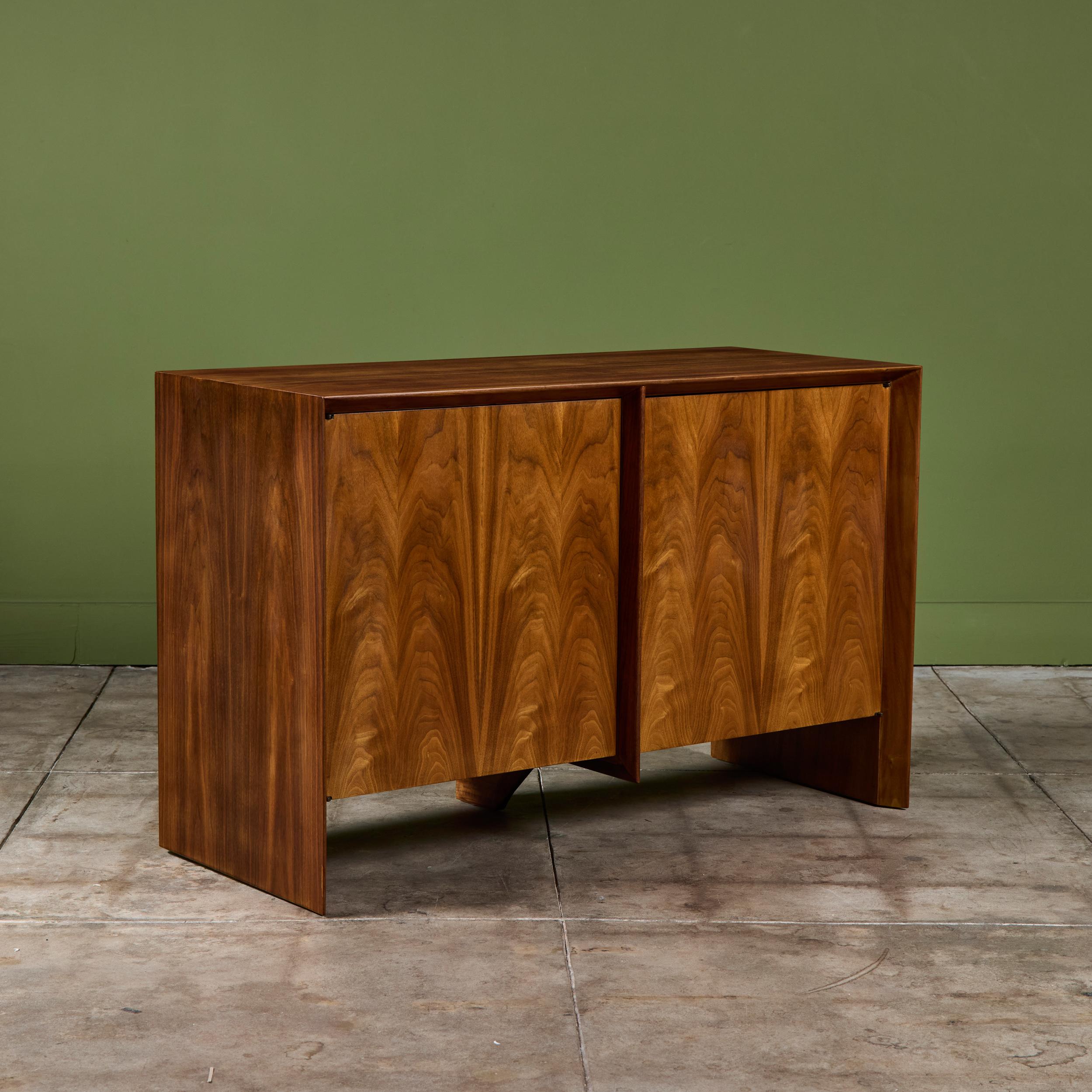 T.H. Robsjohn Gibbings Two Door Credenza for Widdicomb For Sale 3
