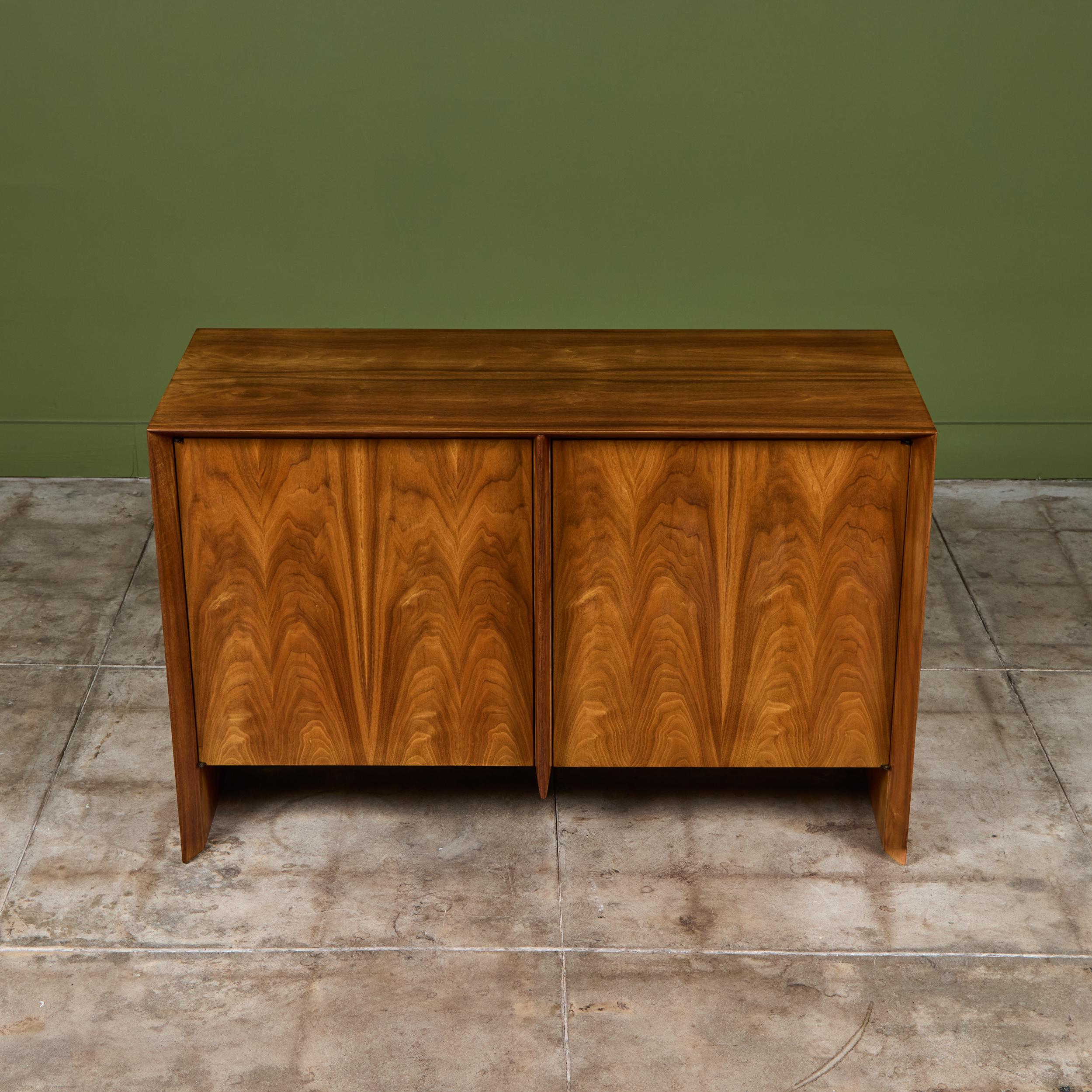 T.H. Robsjohn Gibbings Two Door Credenza for Widdicomb For Sale 5