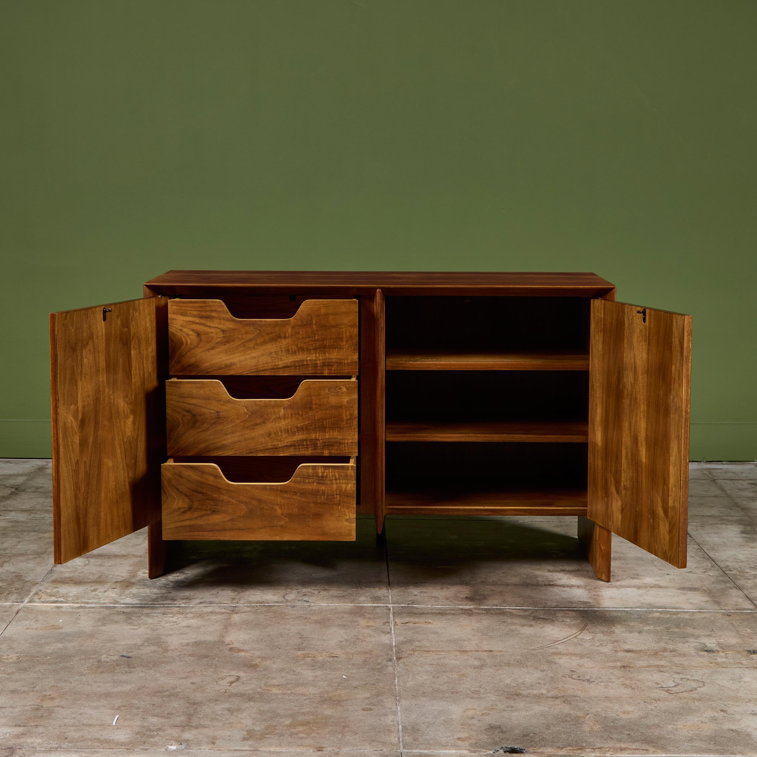T.H. Robsjohn Gibbings Two Door Credenza for Widdicomb In Good Condition For Sale In Los Angeles, CA