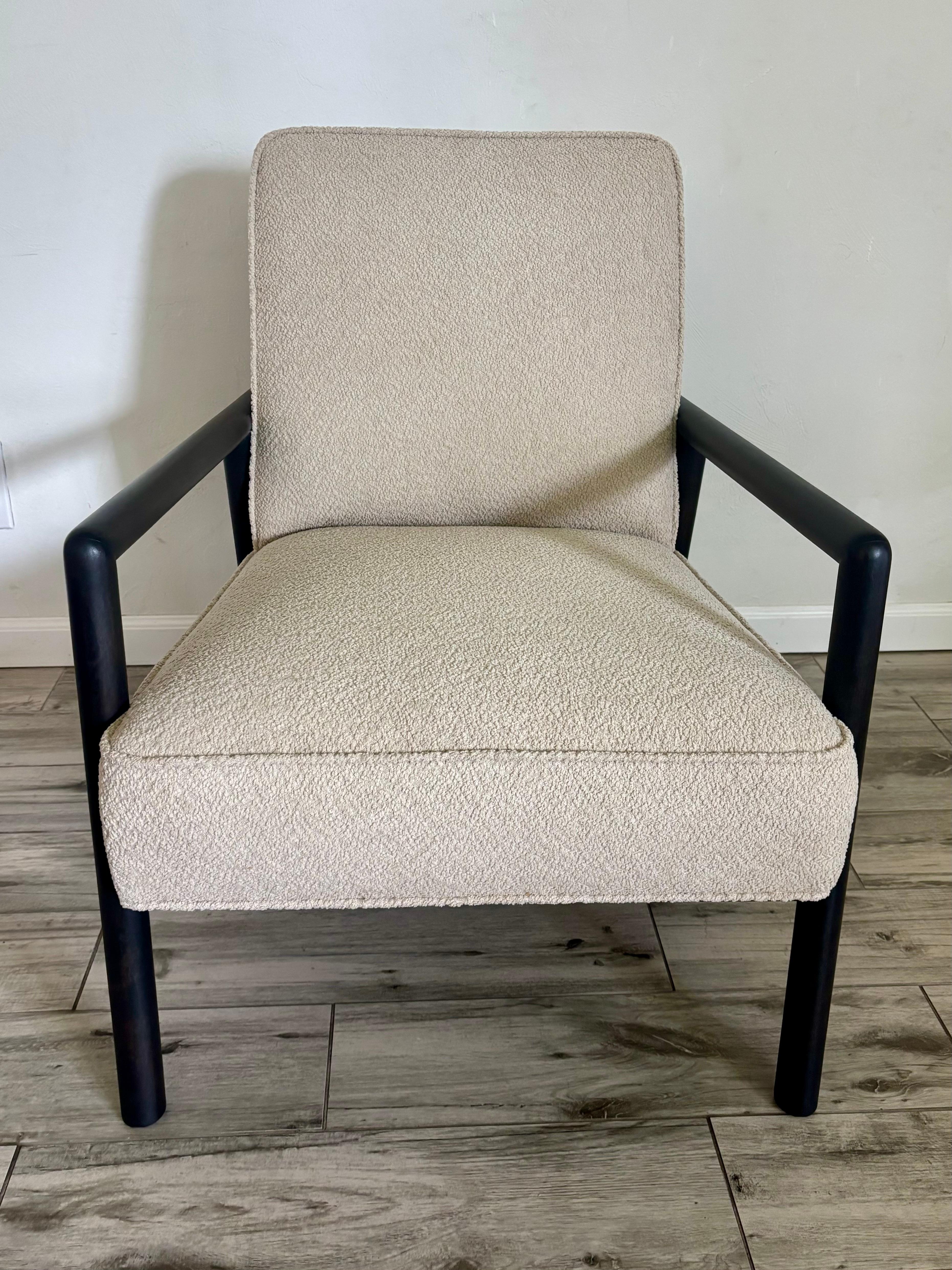 T.H. Robsjohn-Gibbings Silla de Salón Vintage Ebonizada con Bouclé Crema en venta 2