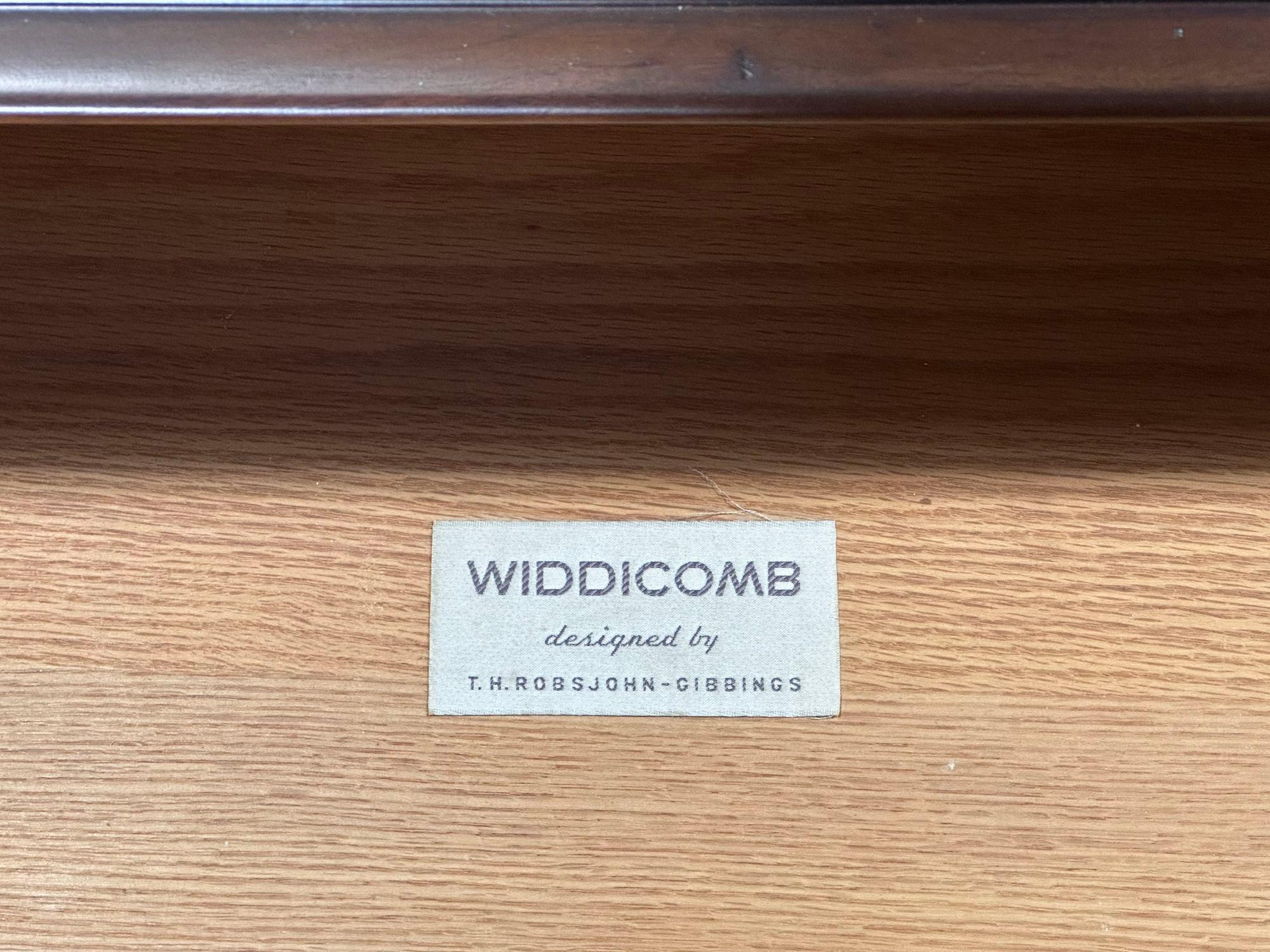 T.H. Robsjohn-Gibbings Walnut 6 Drawer Dresser by Widdicomb, 1960 7
