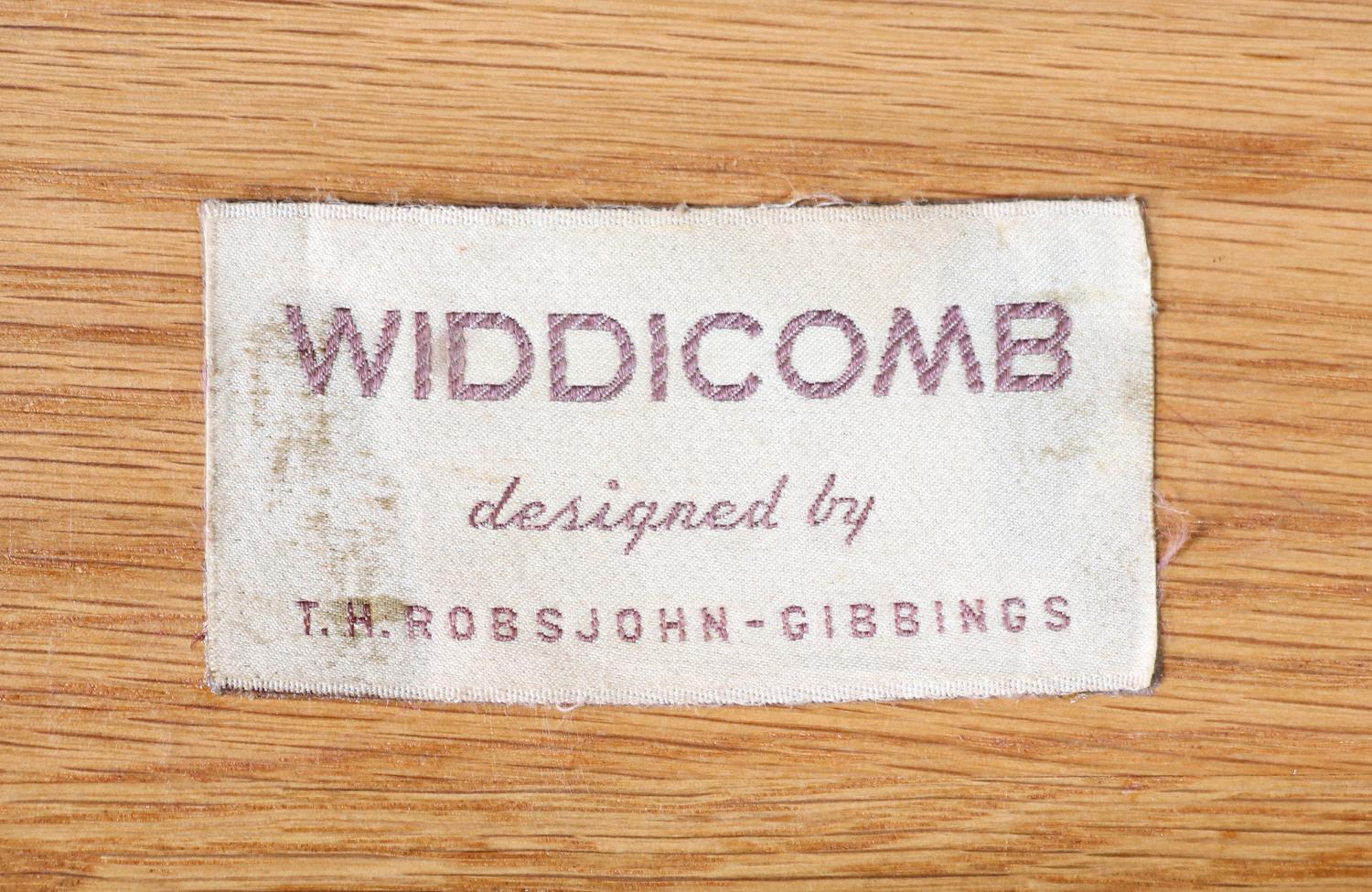 T.H. Robsjohn-Gibbings Walnut Night Stands for Widdicomb 4