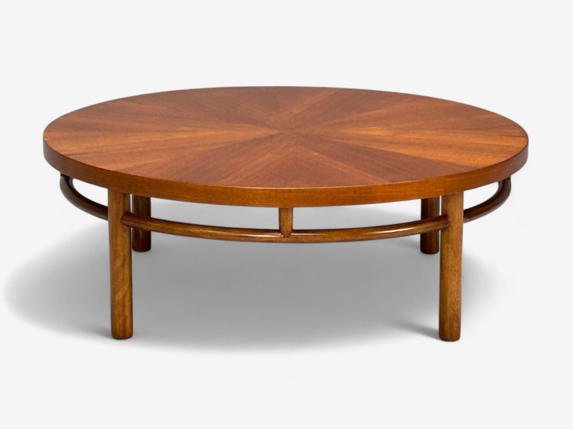 T.H. Robsjohn-Gibbings, table basse ronde en noyer, États-Unis, années 1960 en vente 1