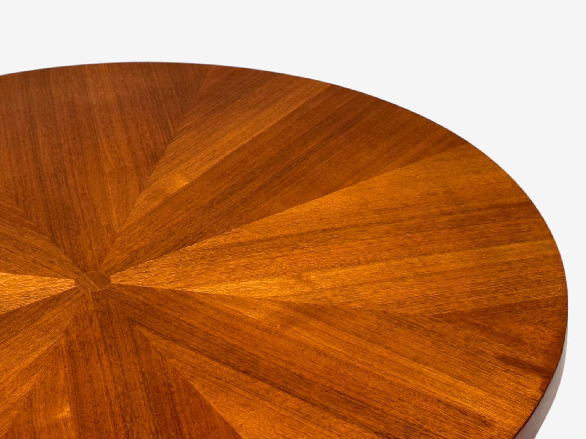 T.H. Robsjohn-Gibbings, table basse ronde en noyer, États-Unis, années 1960 en vente 2