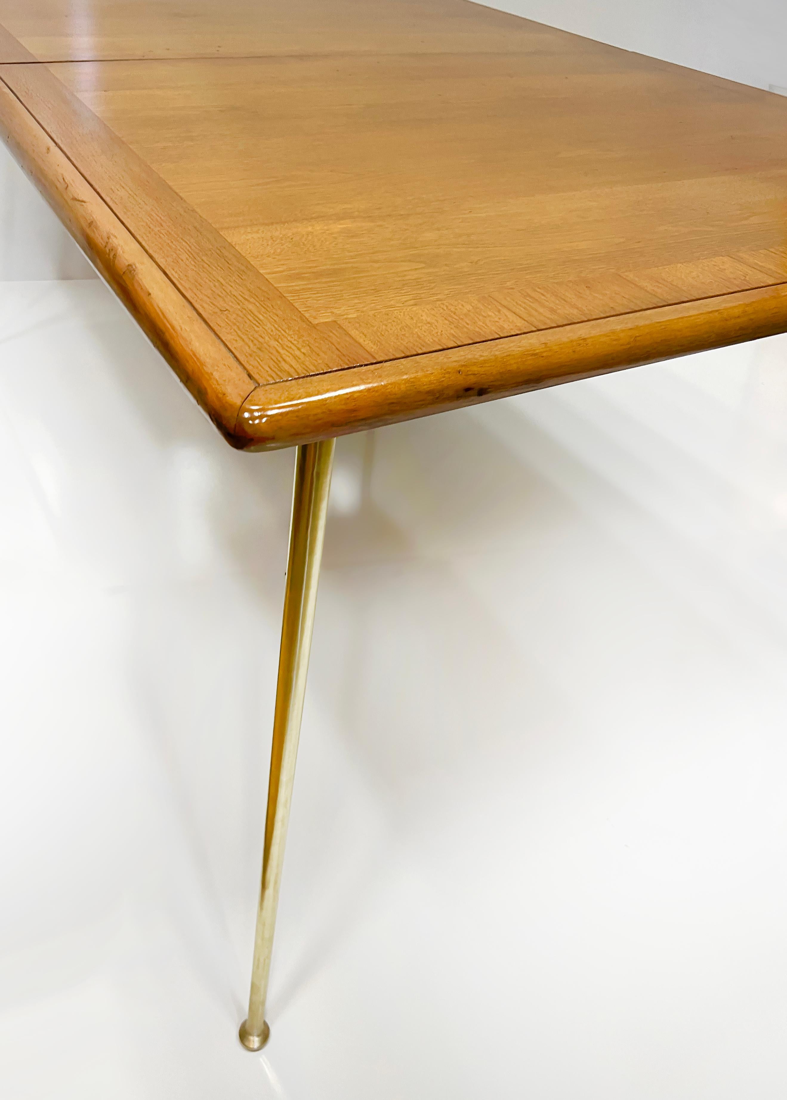 T.H. Robsjohn Gibbings Widdicomb Boomerang Dining Table with Leaf Extension In Good Condition For Sale In Miami, FL