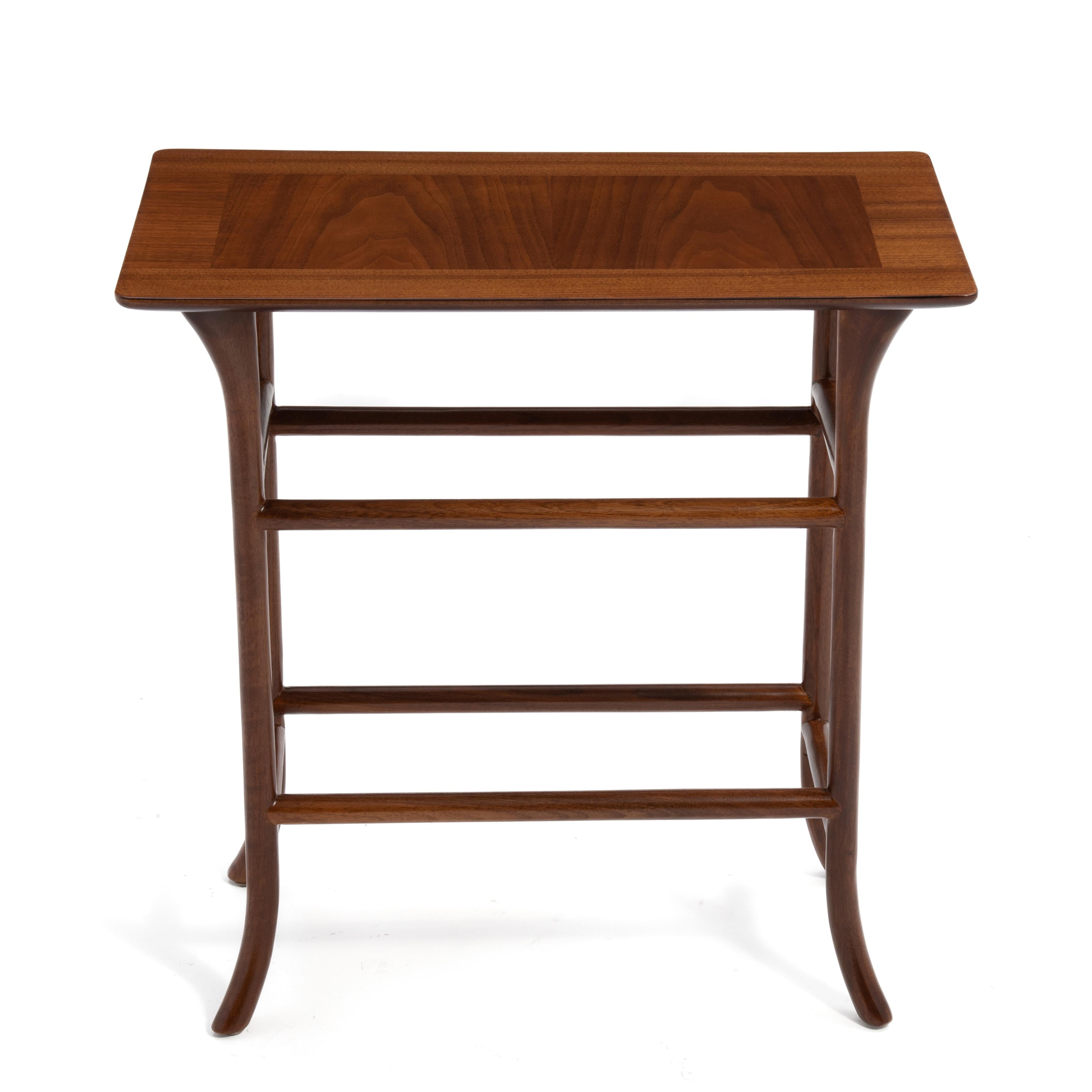 Mid-20th Century T.H. Robsjohn Gibbings Widdicomb Klismos Banded Mahogany Side Lamp Table For Sale