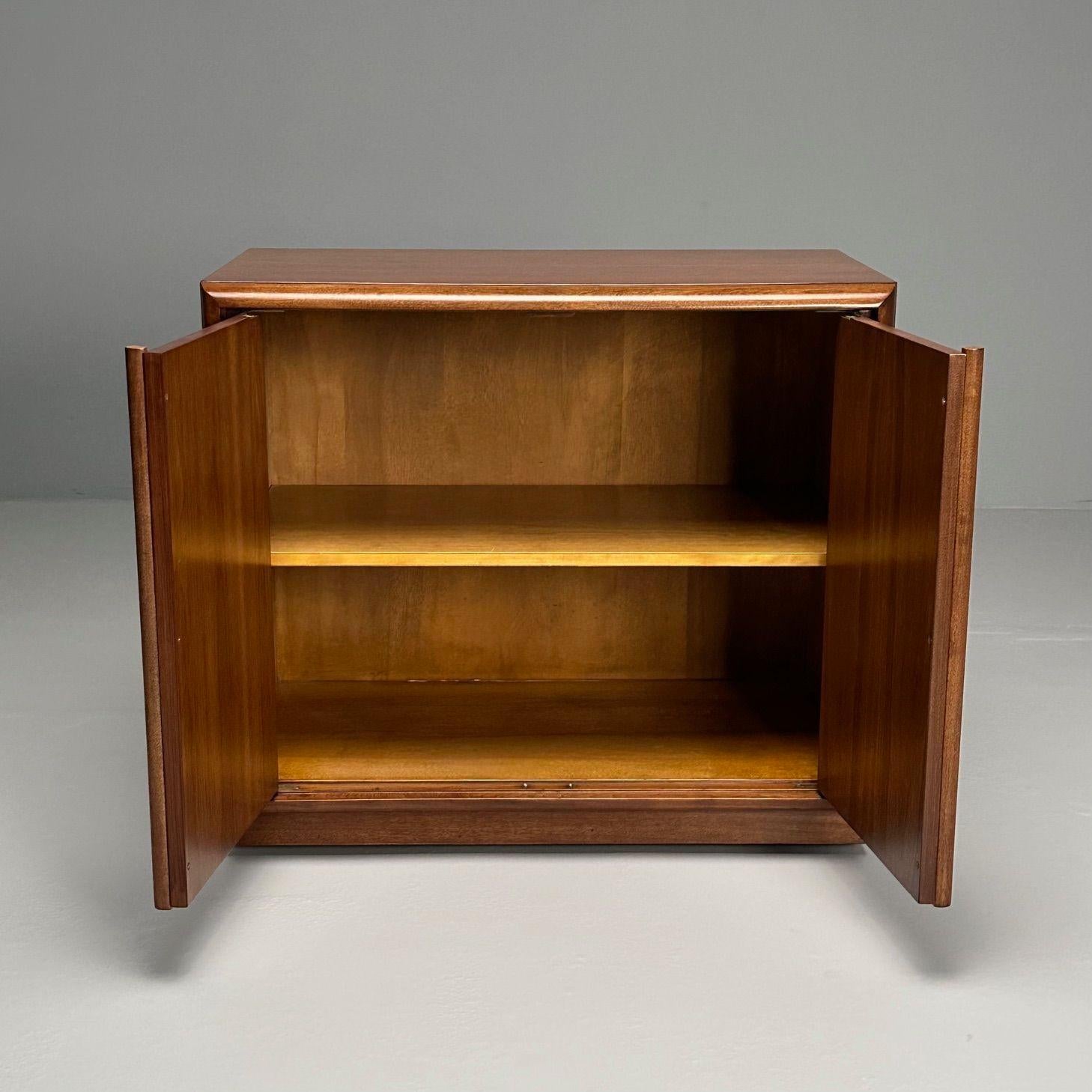 T.H. Robsjohn Gibbings, Widdicomb, Mid-Century Modern Cabinet, Walnut, USA 1950s For Sale 2