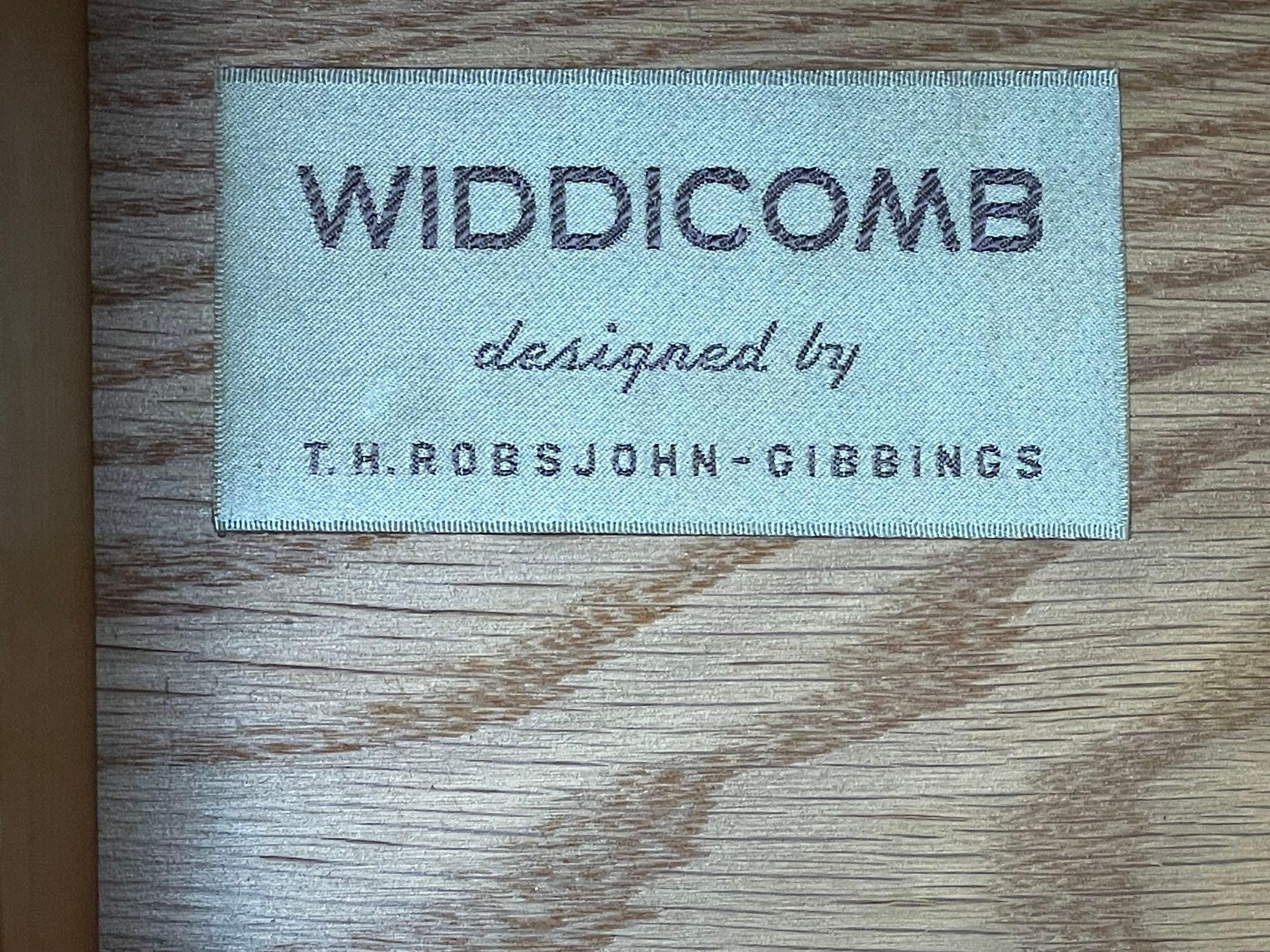 Noyer T.H. Robsjohn-Gibbings, Widdicomb, commode moderne du milieu du siècle, noyer, États-Unis, années 1950 en vente