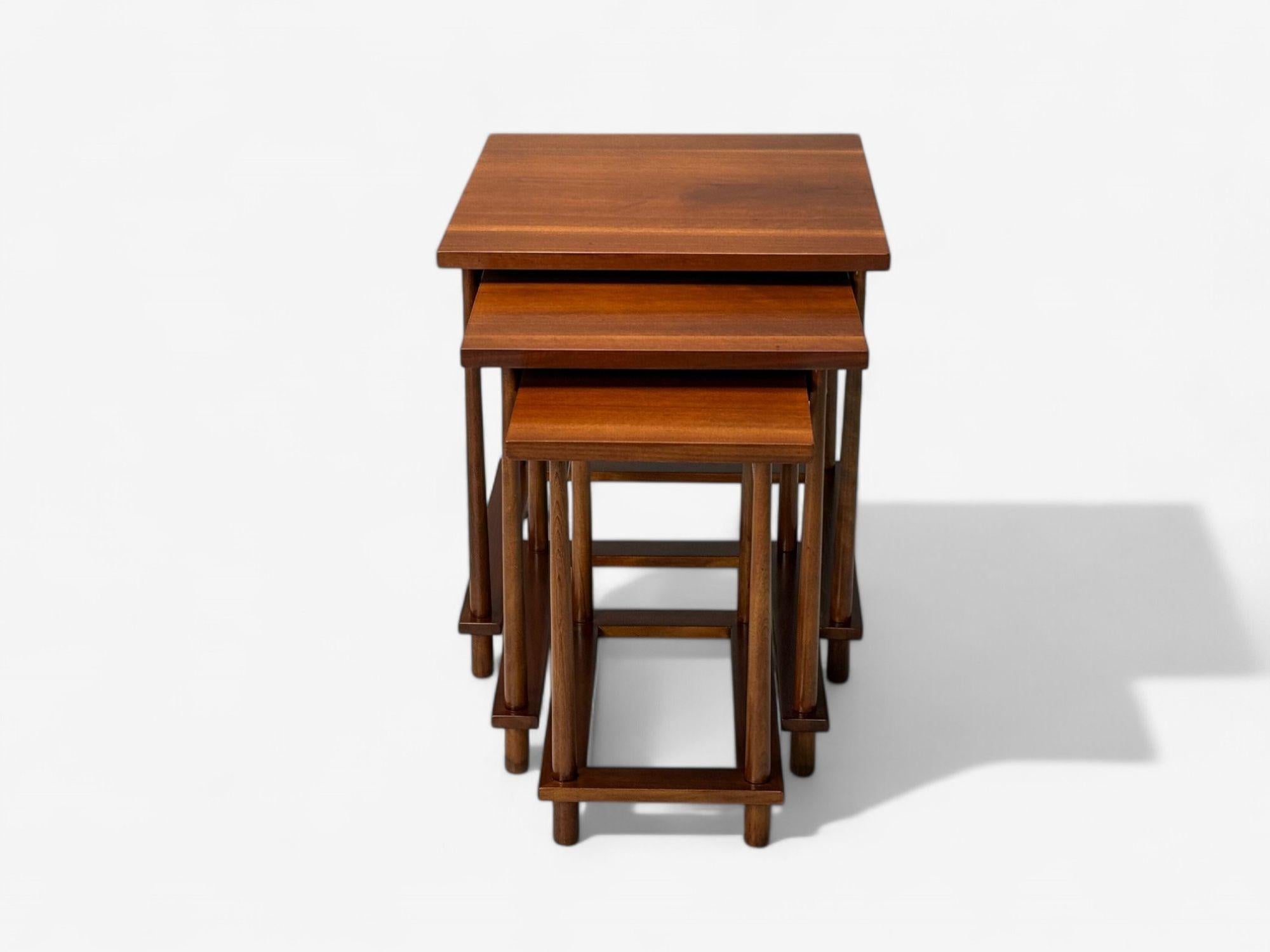 American T.H. Robsjohn-Gibbings, Widdicomb, Mid-Century Modern Nesting Tables, USA, 1950s For Sale