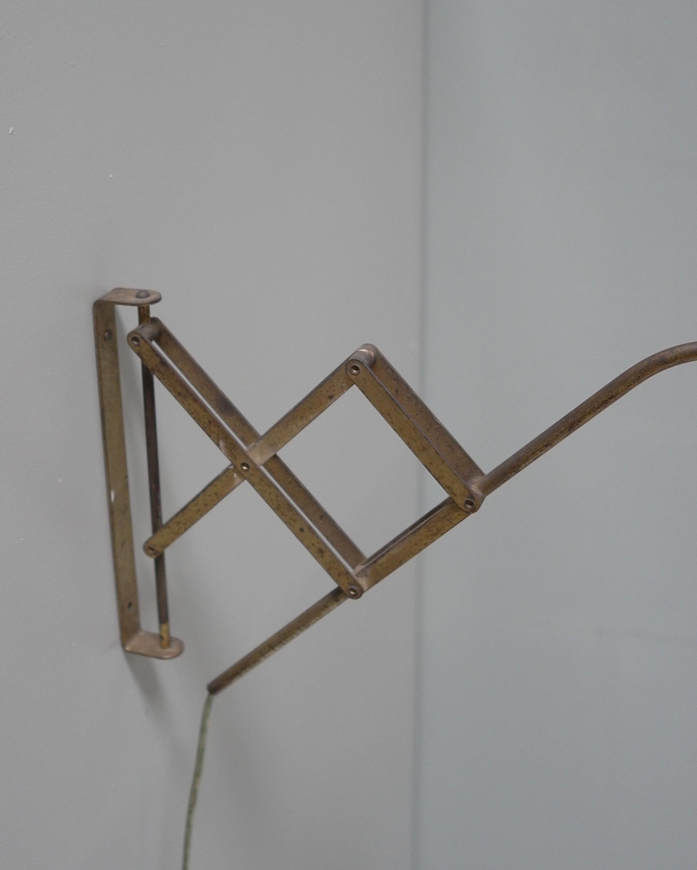 Th. Valentiner by Poul Dinesen Copper Scissor Wall Lamp, Denmark 1950s For Sale 4