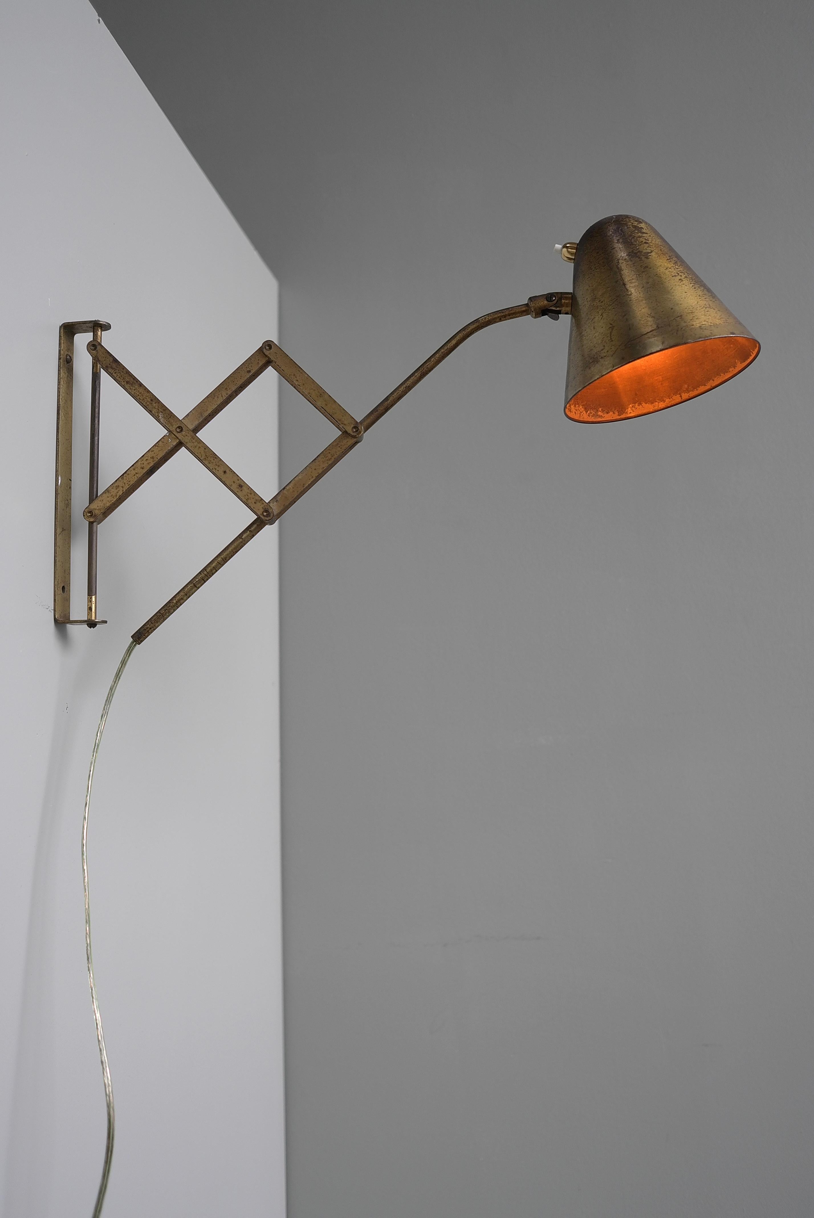 Th. Valentiner by Poul Dinesen Copper Scissor Wall Lamp, Denmark 1950s For Sale 7