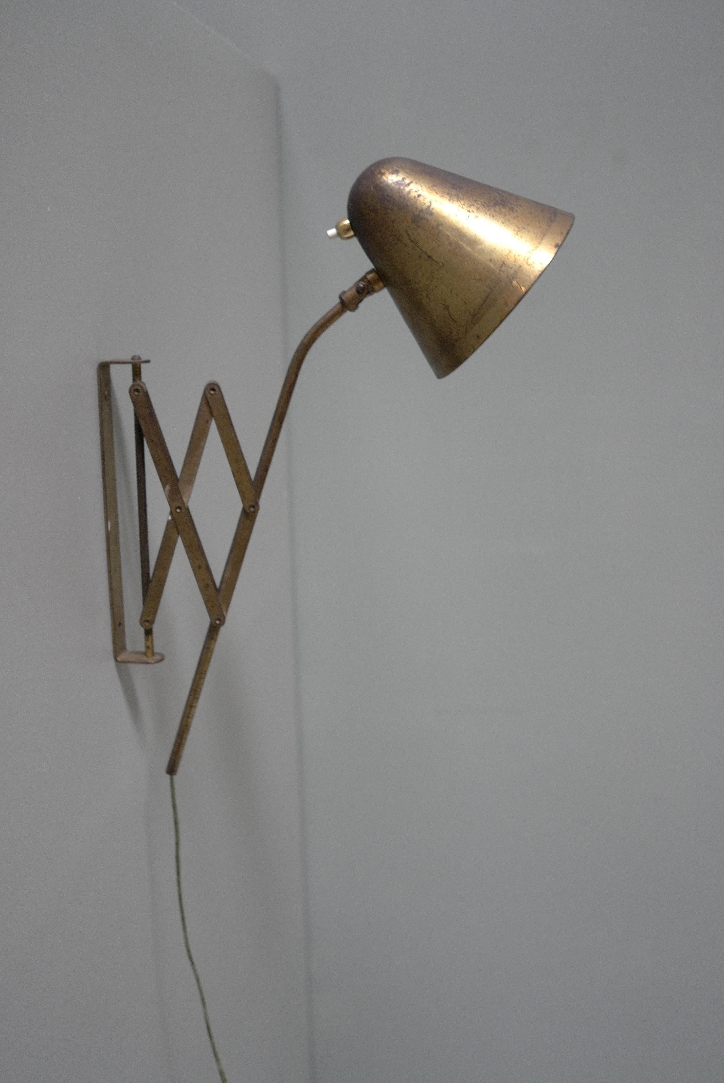 Th. Valentiner by Poul Dinesen Copper Scissor Wall Lamp, Denmark 1950s For Sale 8