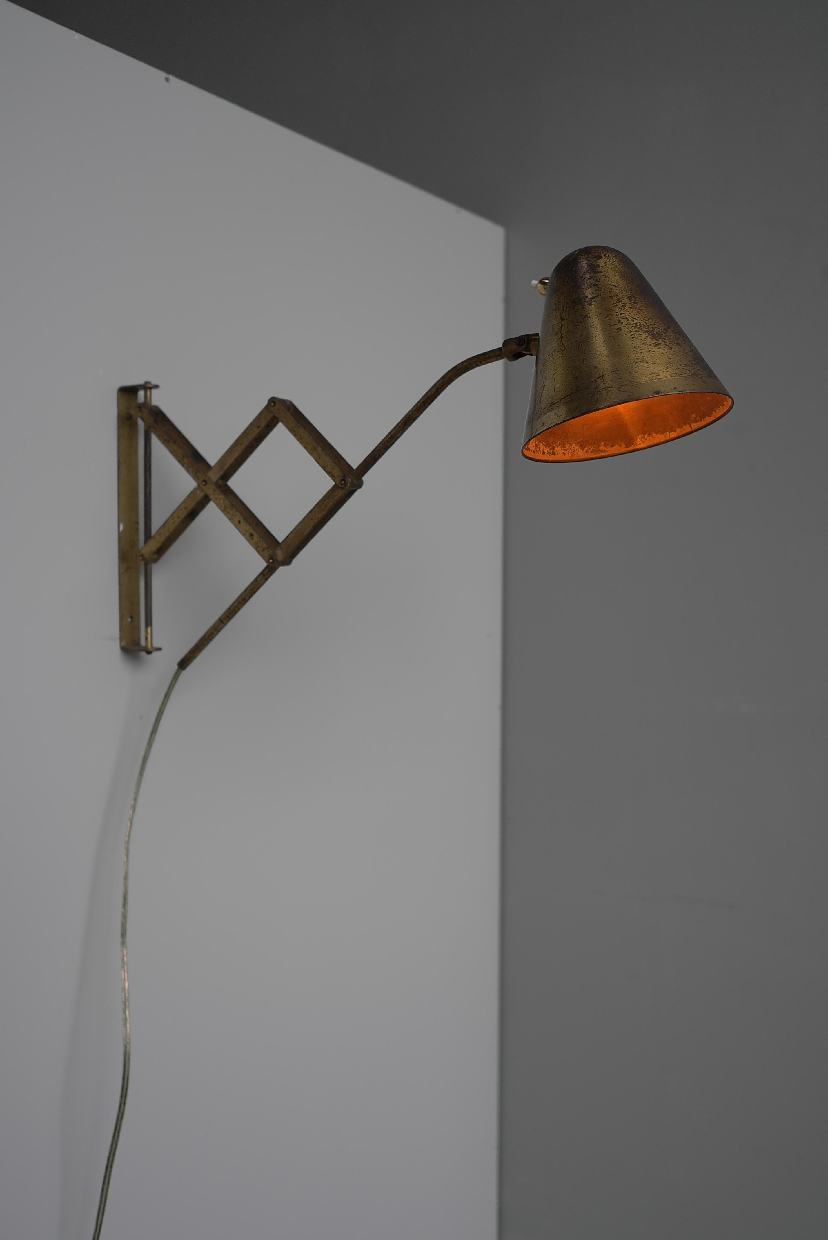 Mid-Century Modern Th. Valentiner by Poul Dinesen Copper Scissor Wall Lamp, Denmark 1950s For Sale