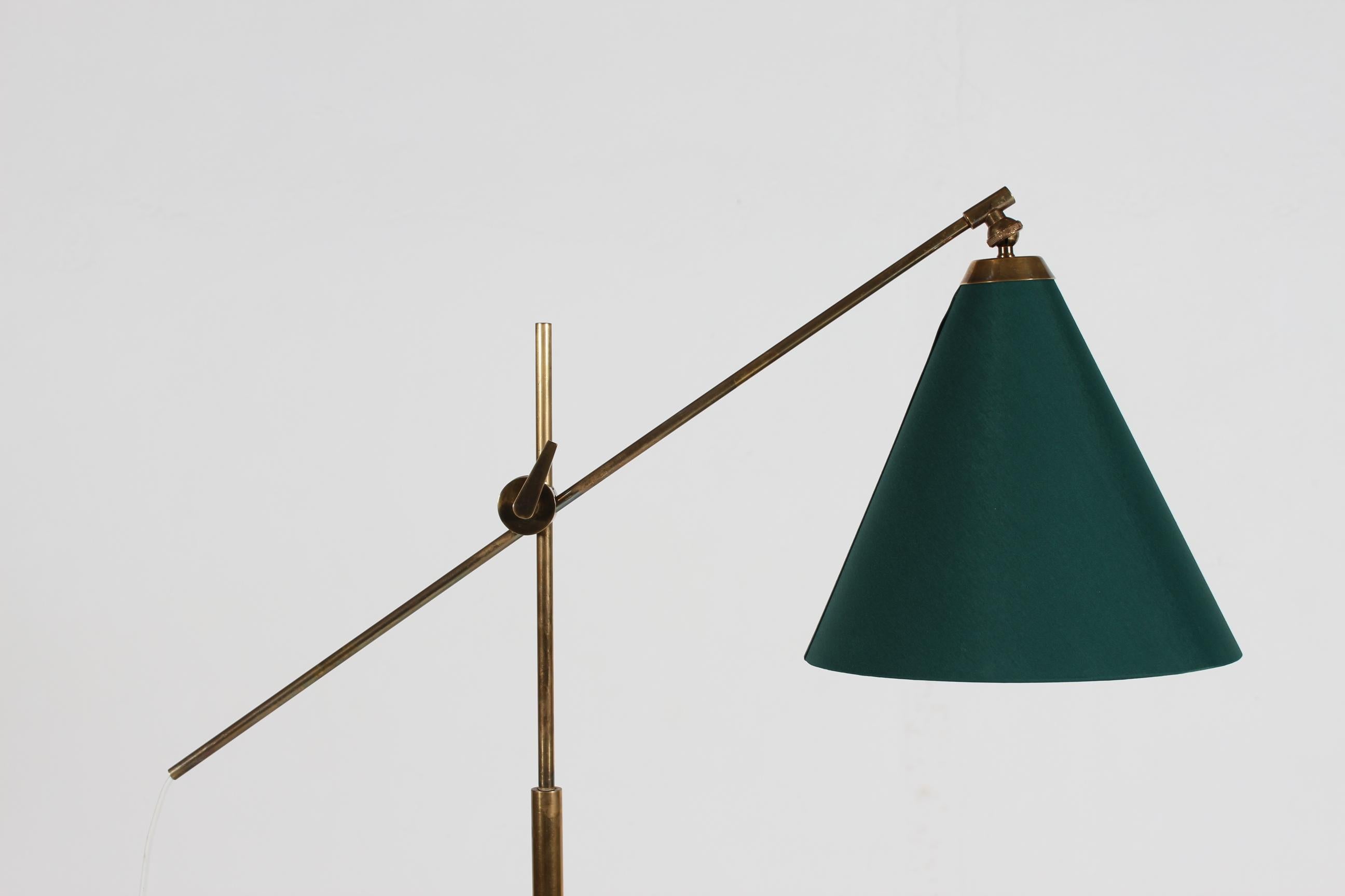 Th. Valentiner by Poul Dinesen Flexible Floor Lamp of Brass, Denmark 1960s For Sale 1