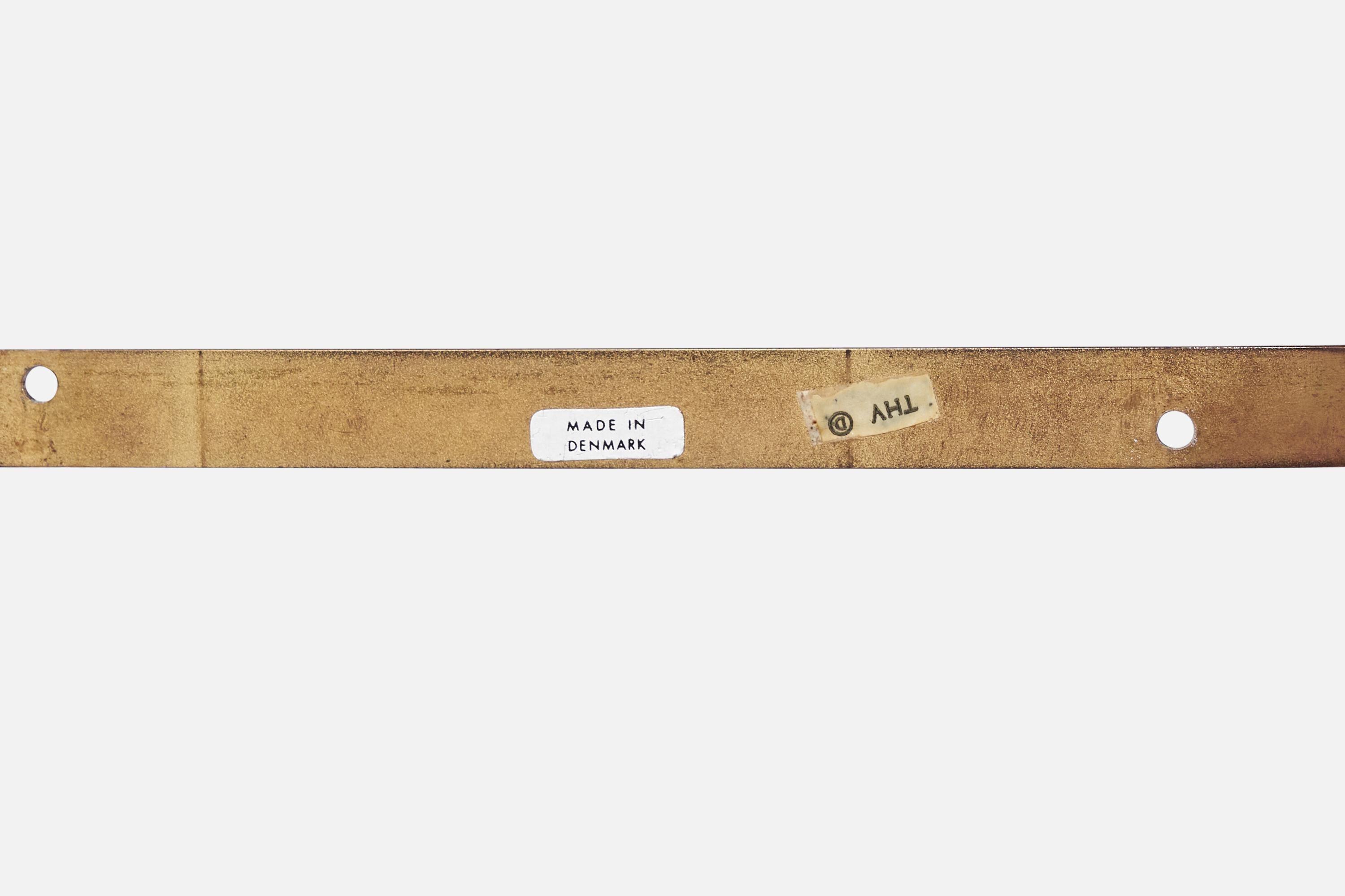 T.H. Valentiner, Aplique, Latón, Tela, Dinamarca, Años 50 en venta 3