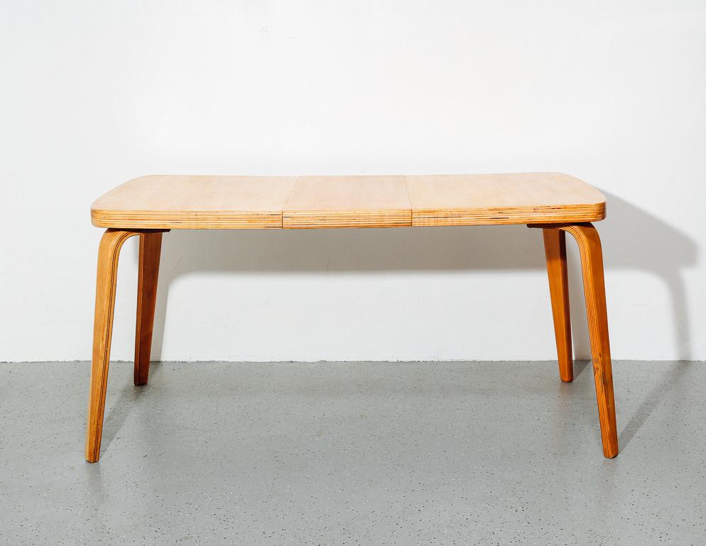 Thaden Jordan Bentwood Dining Table In Good Condition In Brooklyn, NY