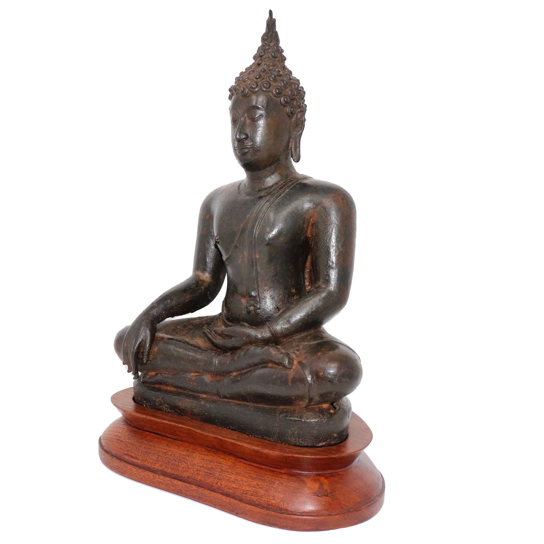 Thai Ayutthaya Bronze Seated Buddha Figure, 14th-15th Century In Good Condition In New York, NY