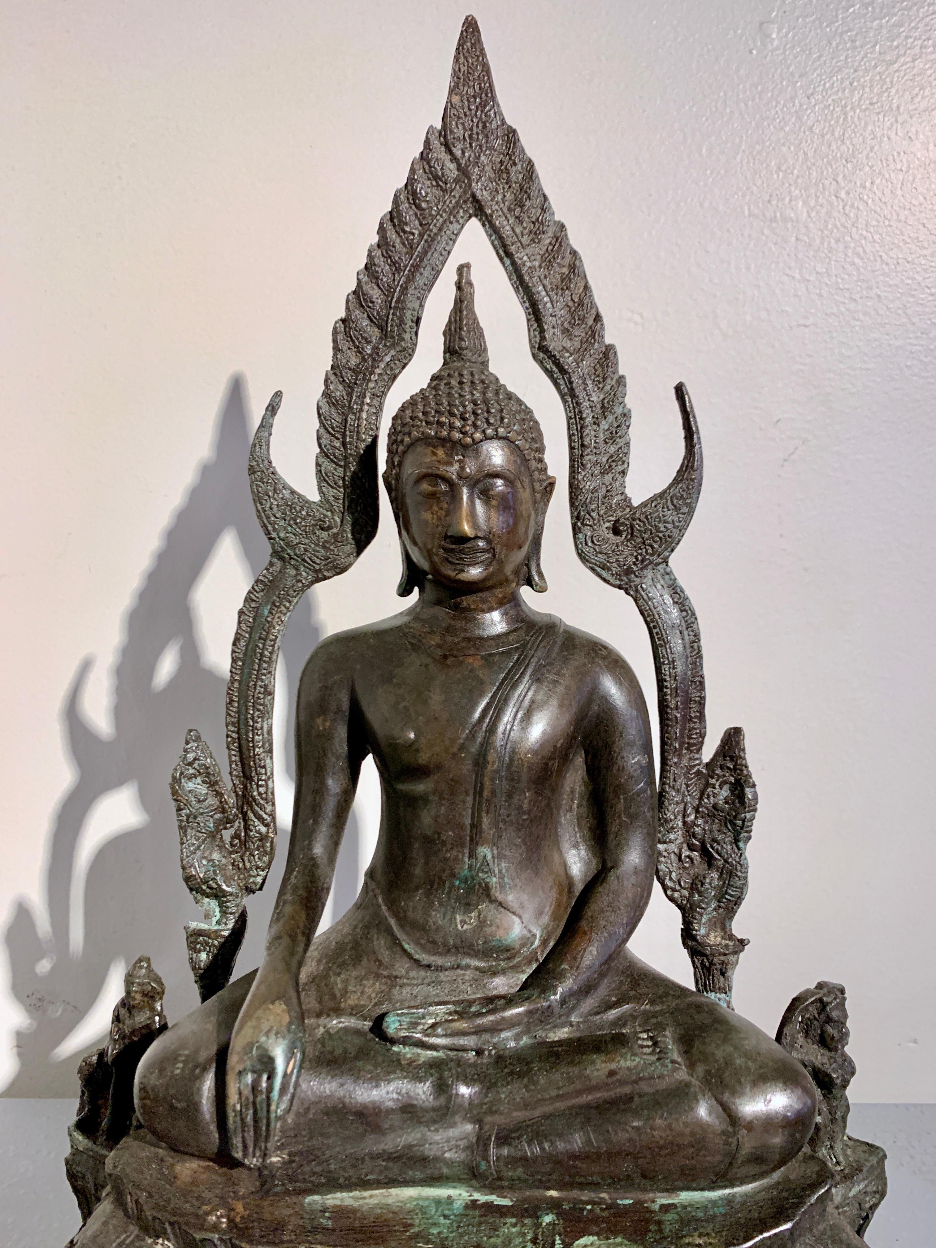 Thai Bronze Buddha, Phra Phuttha Chinnarat, Early 20th century, Thailand For Sale 5
