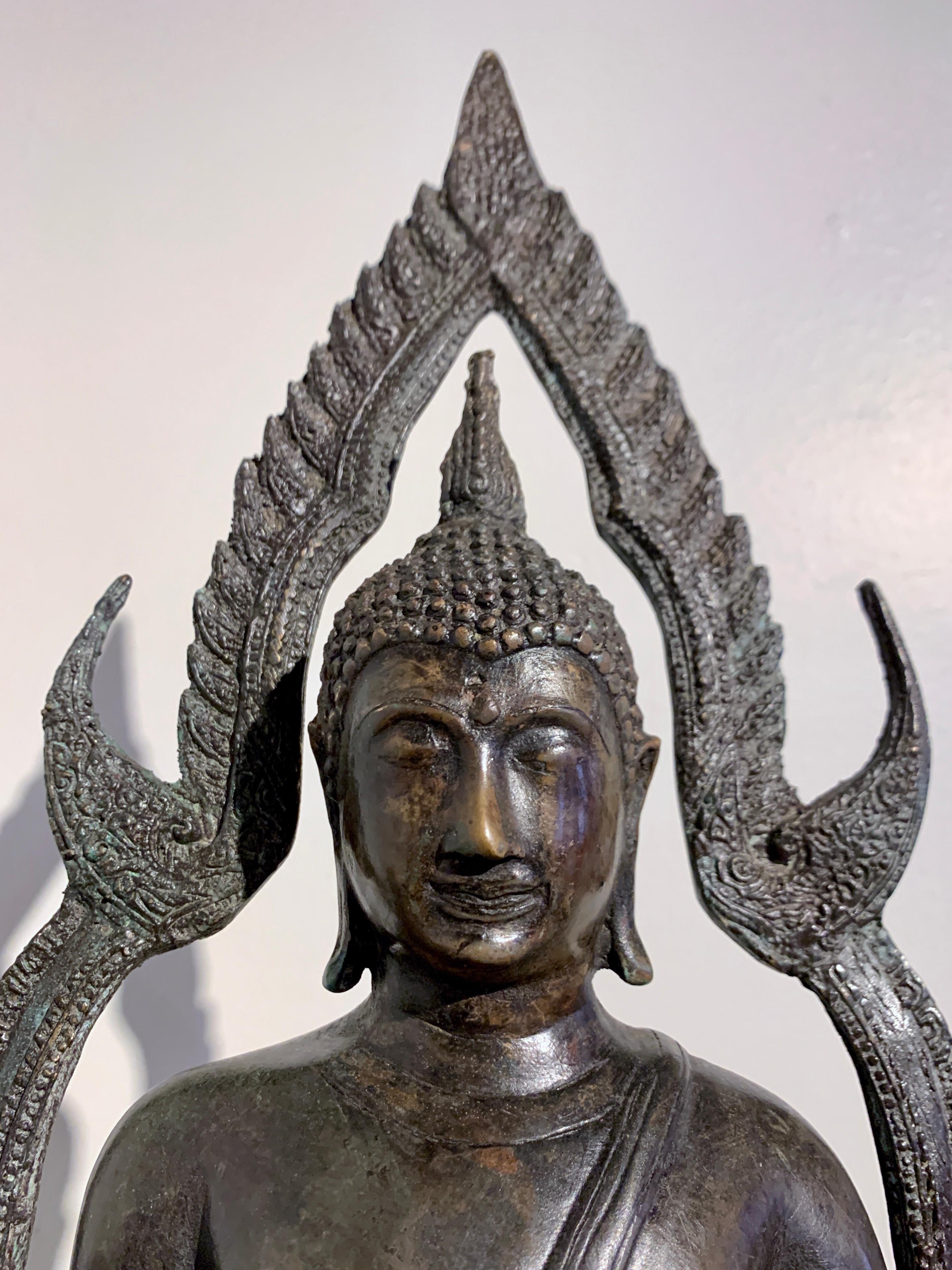 Thai Bronze Buddha, Phra Phuttha Chinnarat, Early 20th century, Thailand For Sale 6