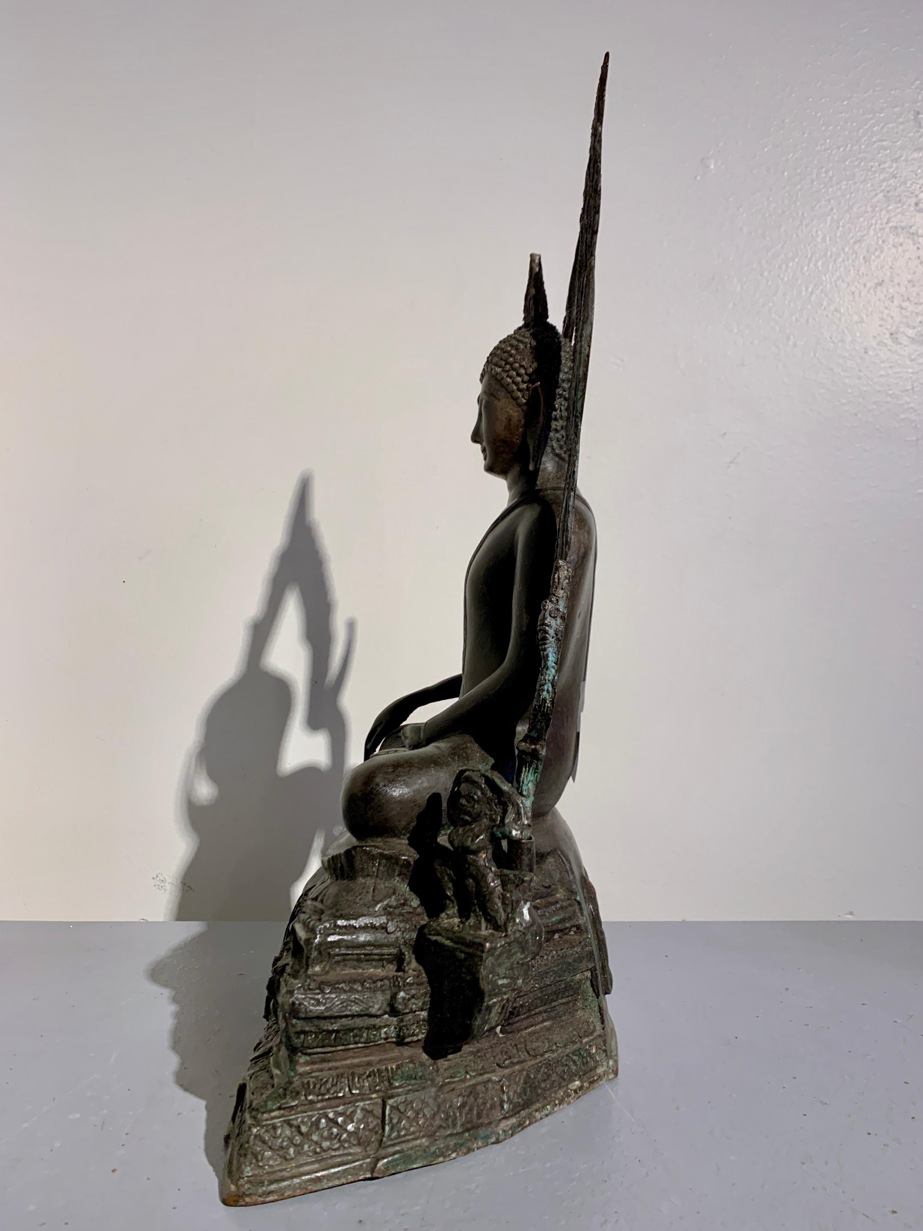 Thailändischer Bronze-Buddha, Phra Phuttha Chinnarat, frühes 20. Jahrhundert, Thailand im Zustand „Gut“ im Angebot in Austin, TX