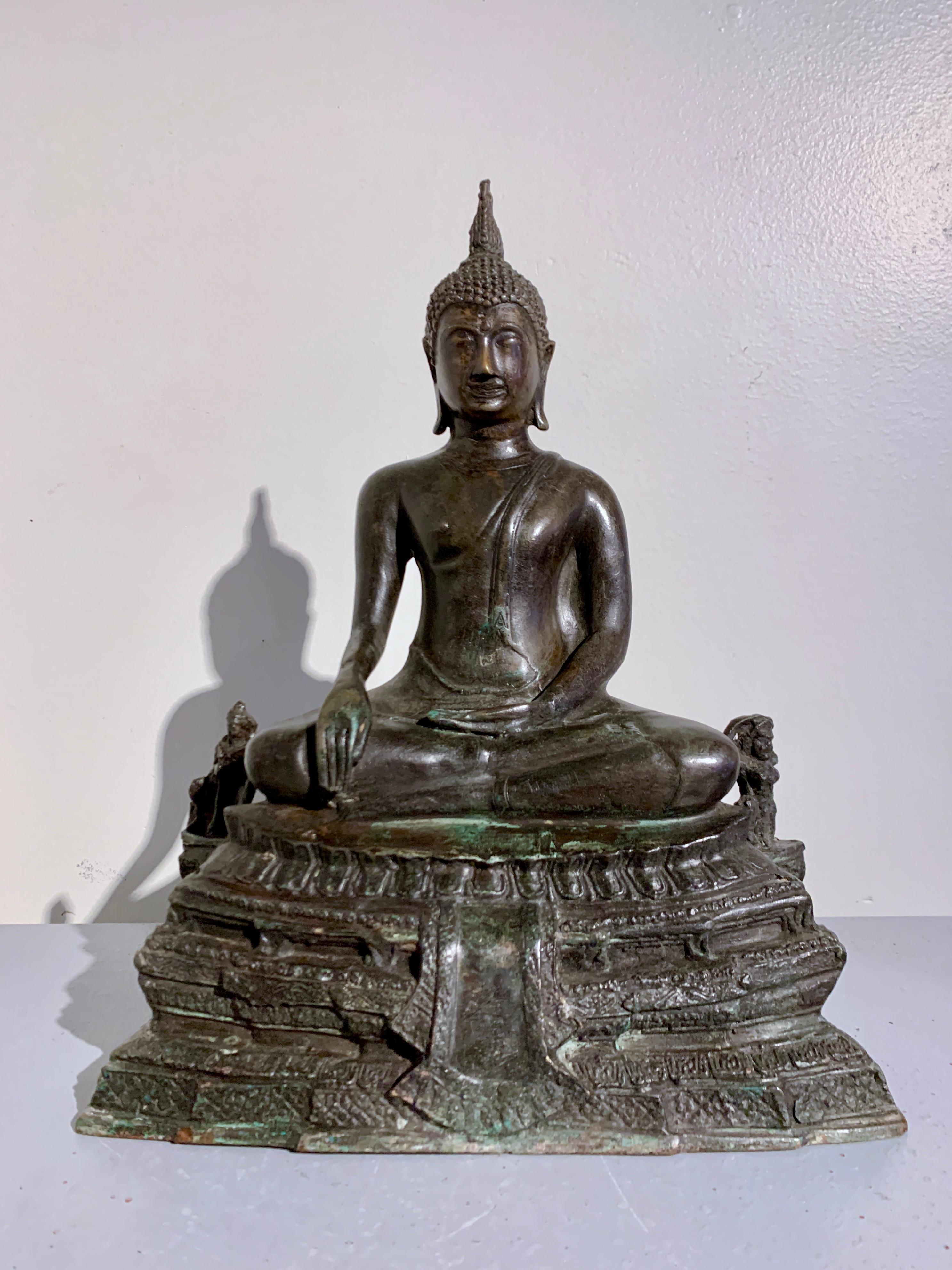 Thai Bronze Buddha, Phra Phuttha Chinnarat, Early 20th century, Thailand For Sale 3